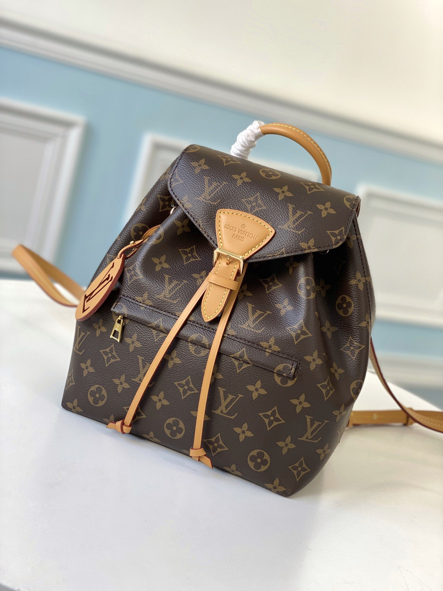 Elite Carryalls