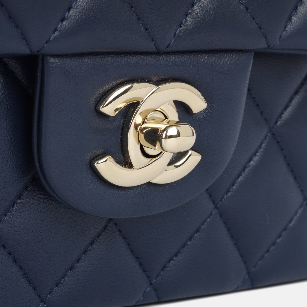 Classic Flap Bag - Medium
