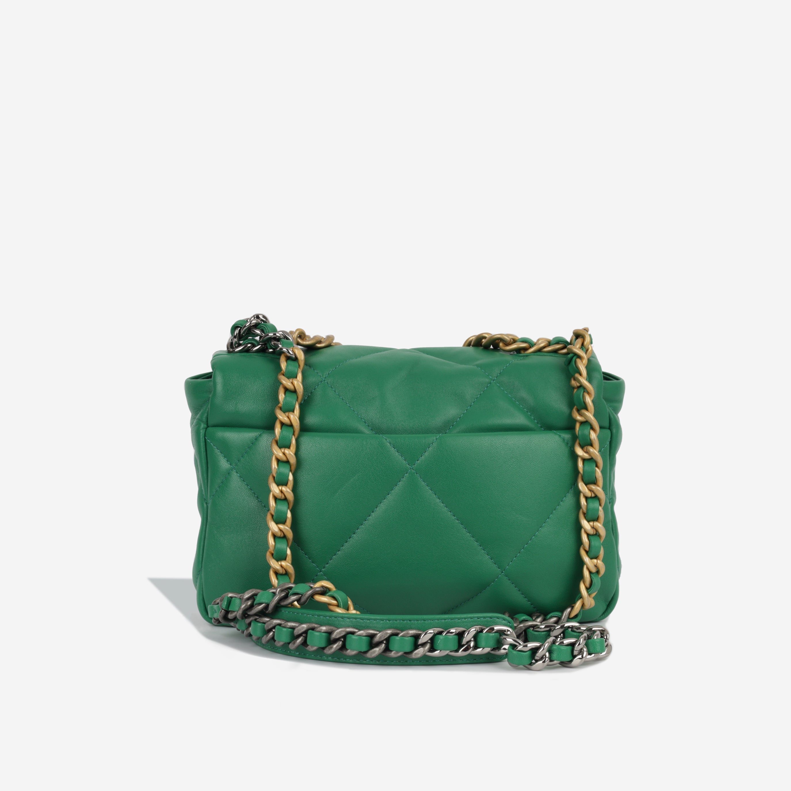 Chanel 19 - Small