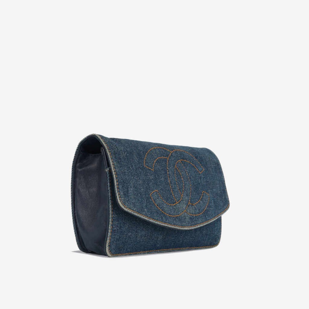 Vintage Wallet on Chain