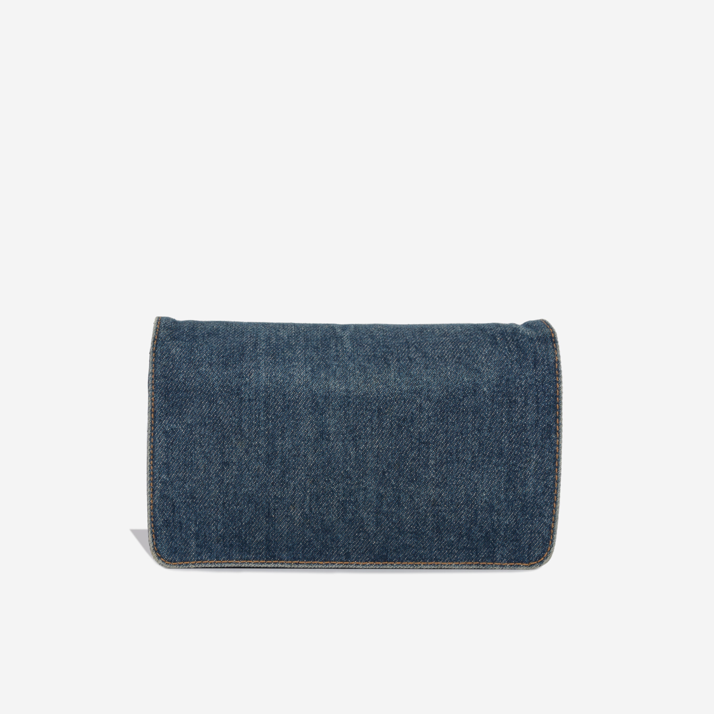 Vintage Wallet on Chain