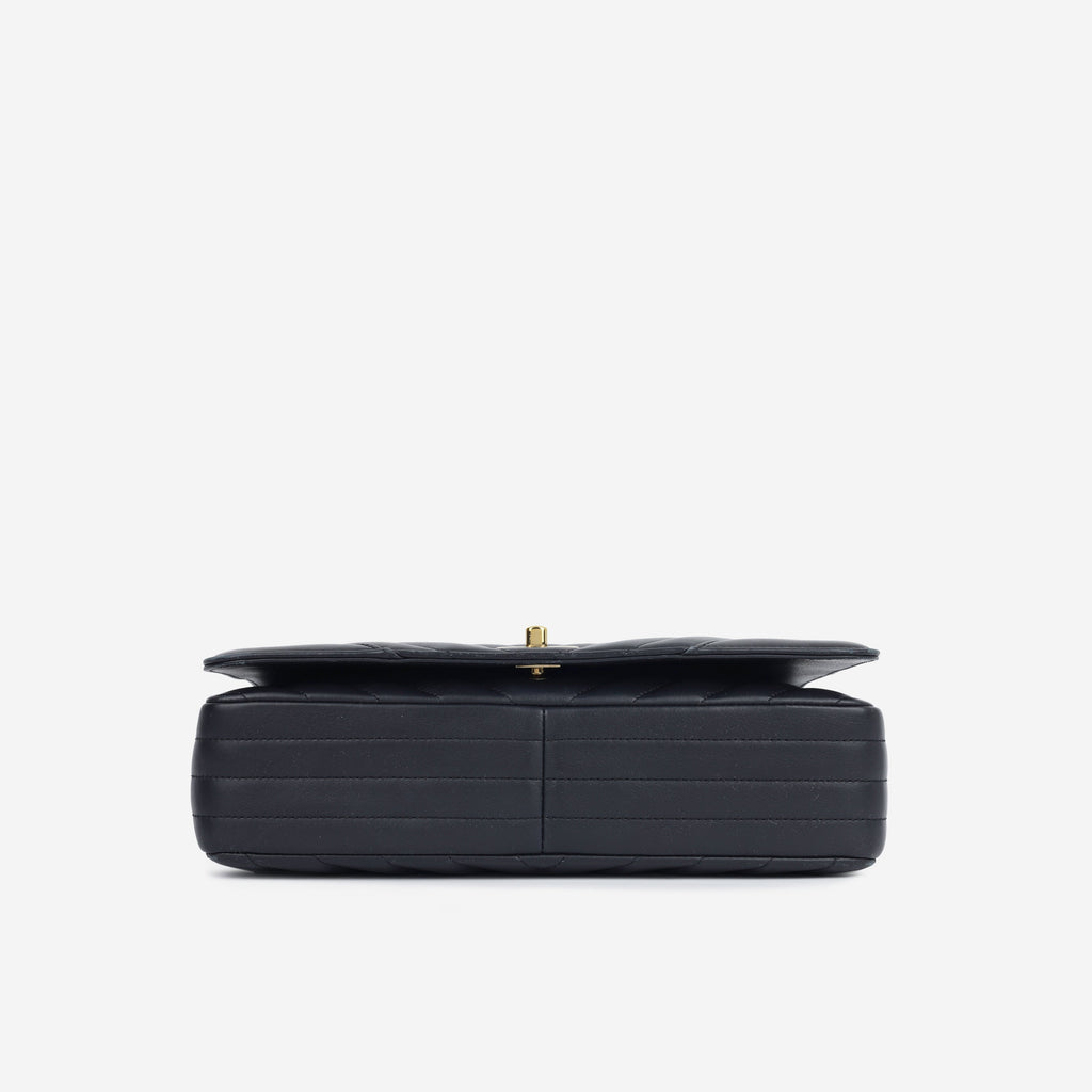 Large Classic Chevron Flap - Navy