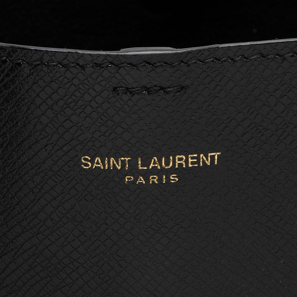 Saint Laurent Boucle Embossed Leather Shopping Tote (SHF-vDDdVh)