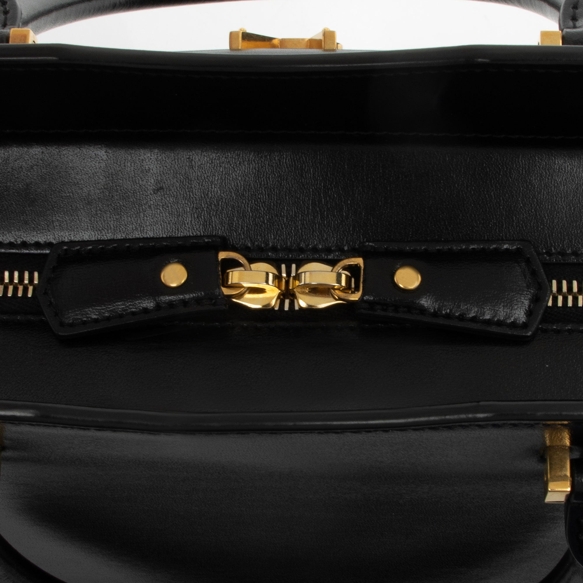 Saint Laurent Calfskin Monogram Uptown Medium Tote (SHF-GumjsZ)