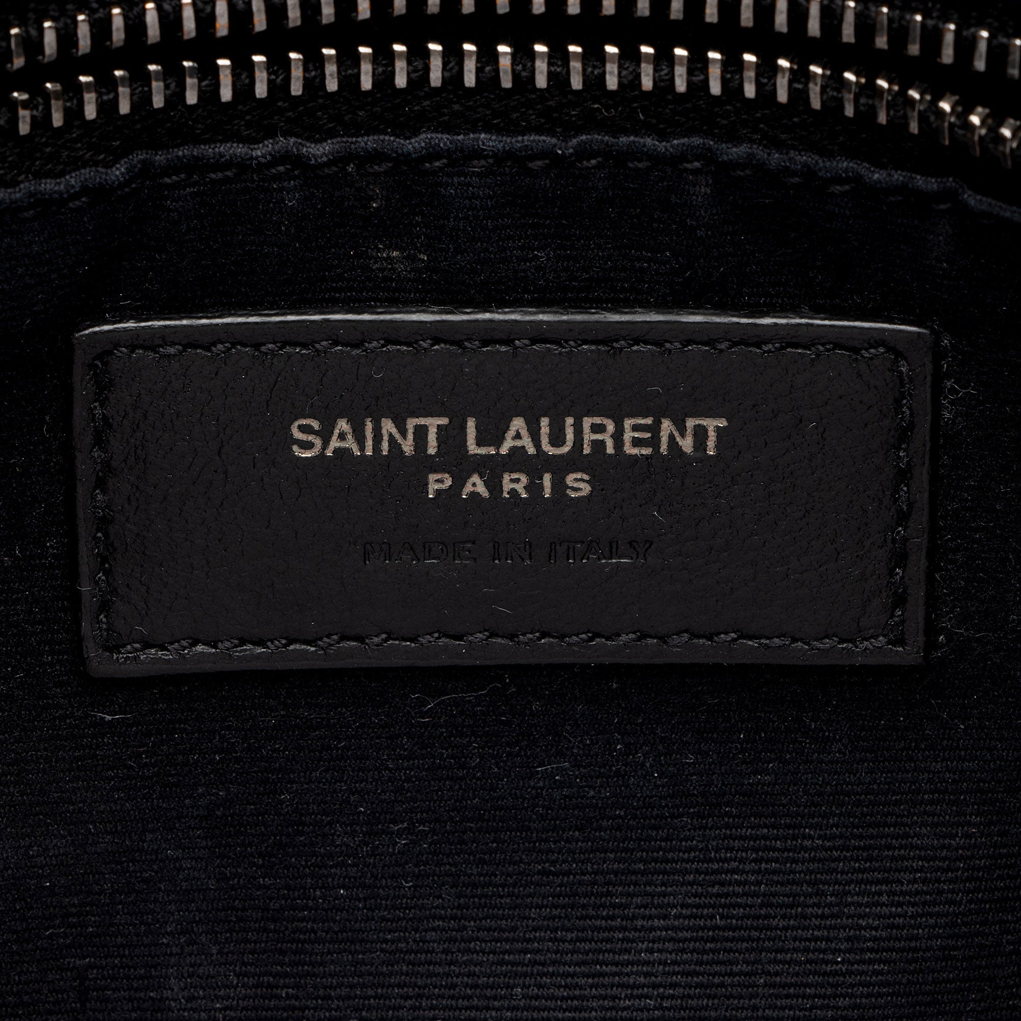 Saint Laurent Crinkled Calfskin Monogram Niki Chain Wallet (SHF-w5uFiz)