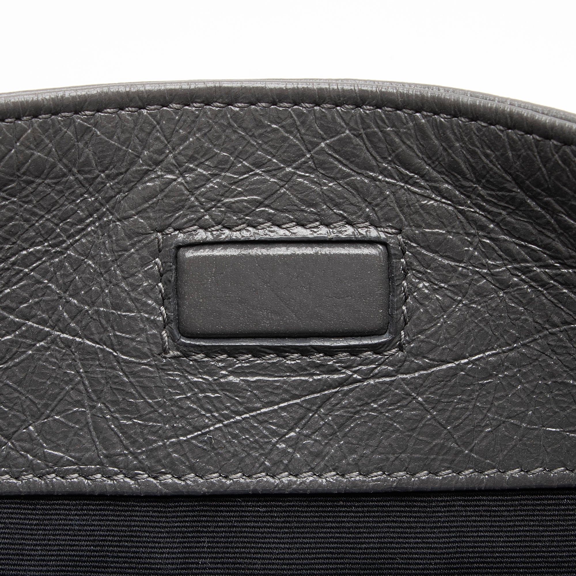 Saint Laurent Crinkled Calfskin Monogram Niki Medium Shopping Tote (SHF-gLfdmG)
