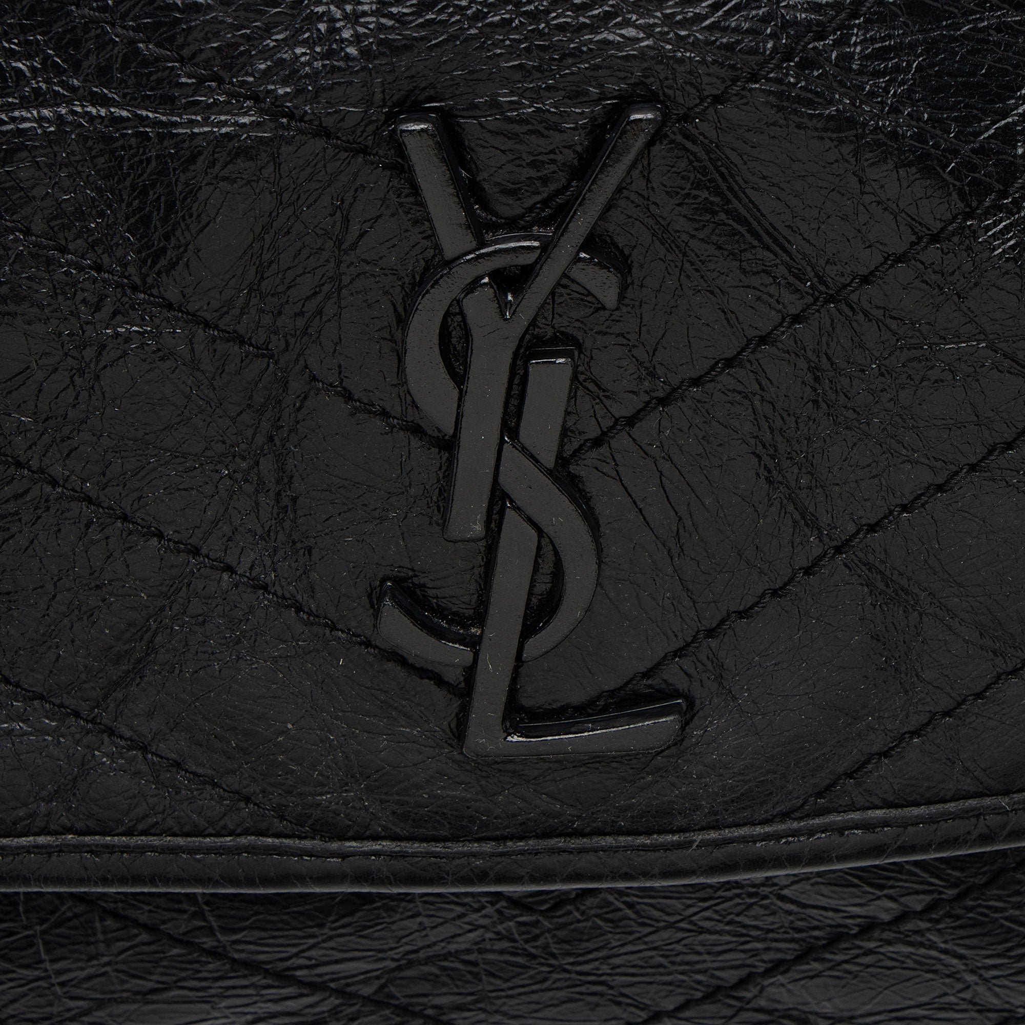 Saint Laurent Crinkled Calfskin Monogram Niki Medium Shoulder Bag (SHF-GOzKUg)