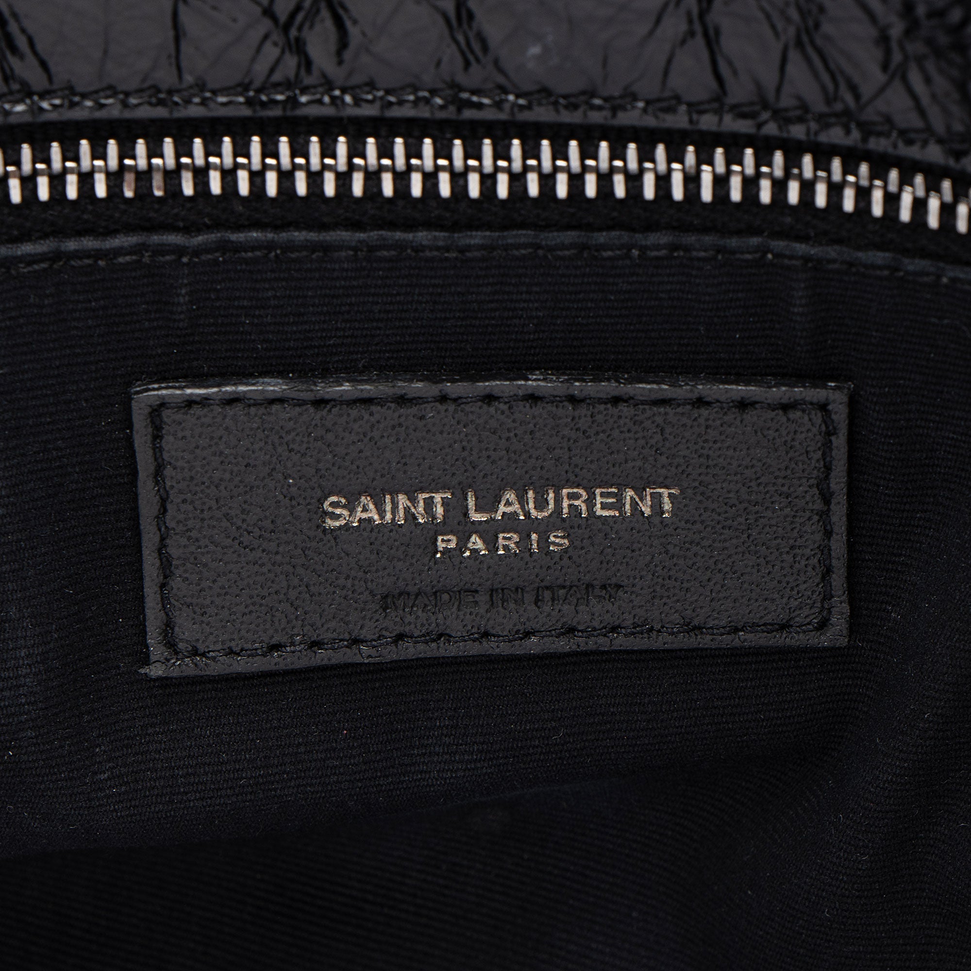 Saint Laurent Crinkled Calfskin Monogram Niki Medium Shoulder Bag (SHF-GOzKUg)