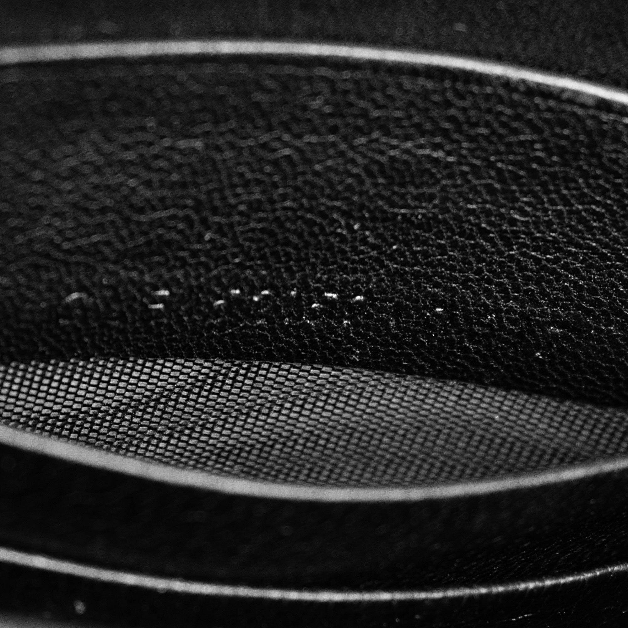 Saint Laurent Croc Embossed Leather Monogram Kate Tassel (SHF-fsD46M)