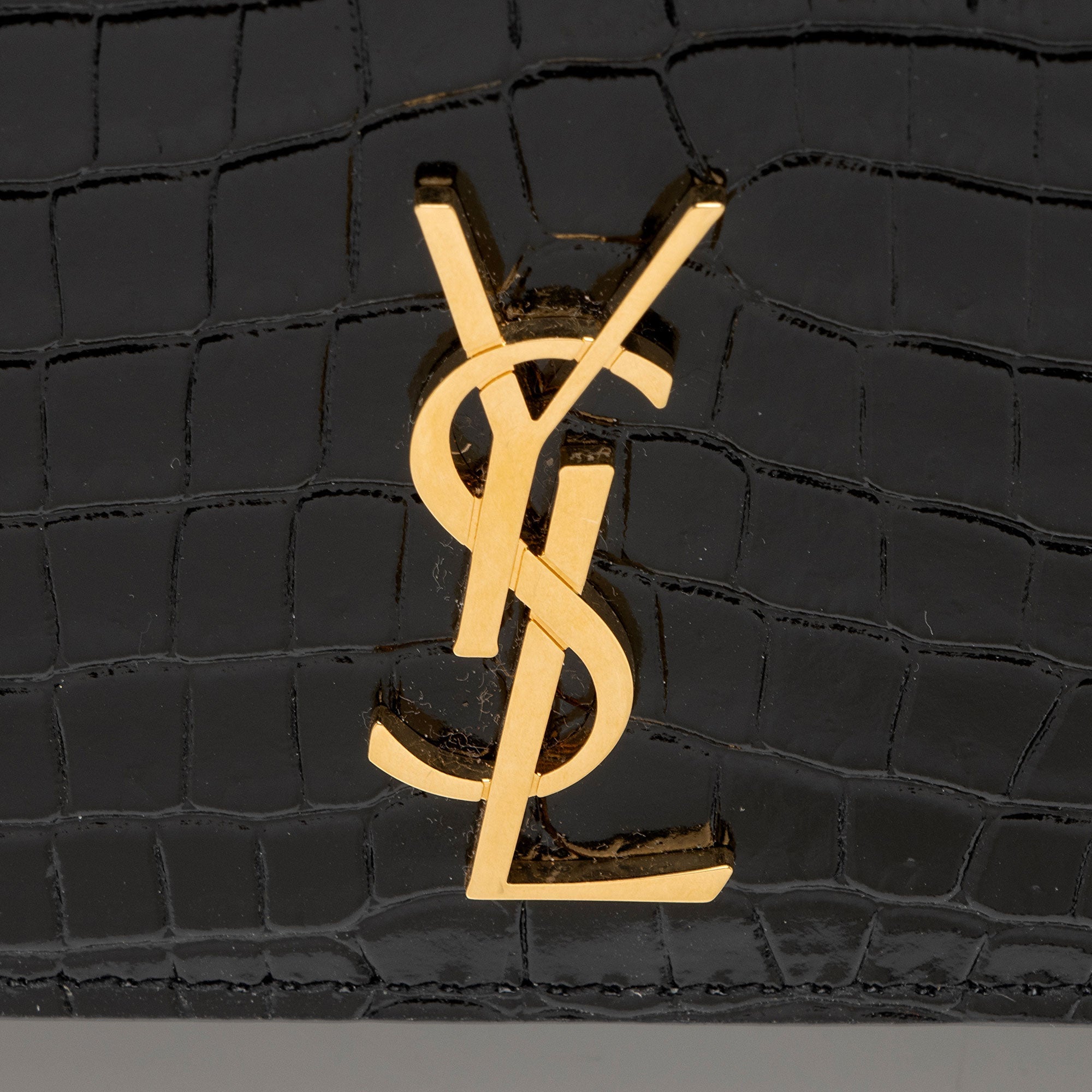 Saint Laurent Croc Embossed Monogram Phone Holder Shoulder Bag (SHF-EFRcxI)