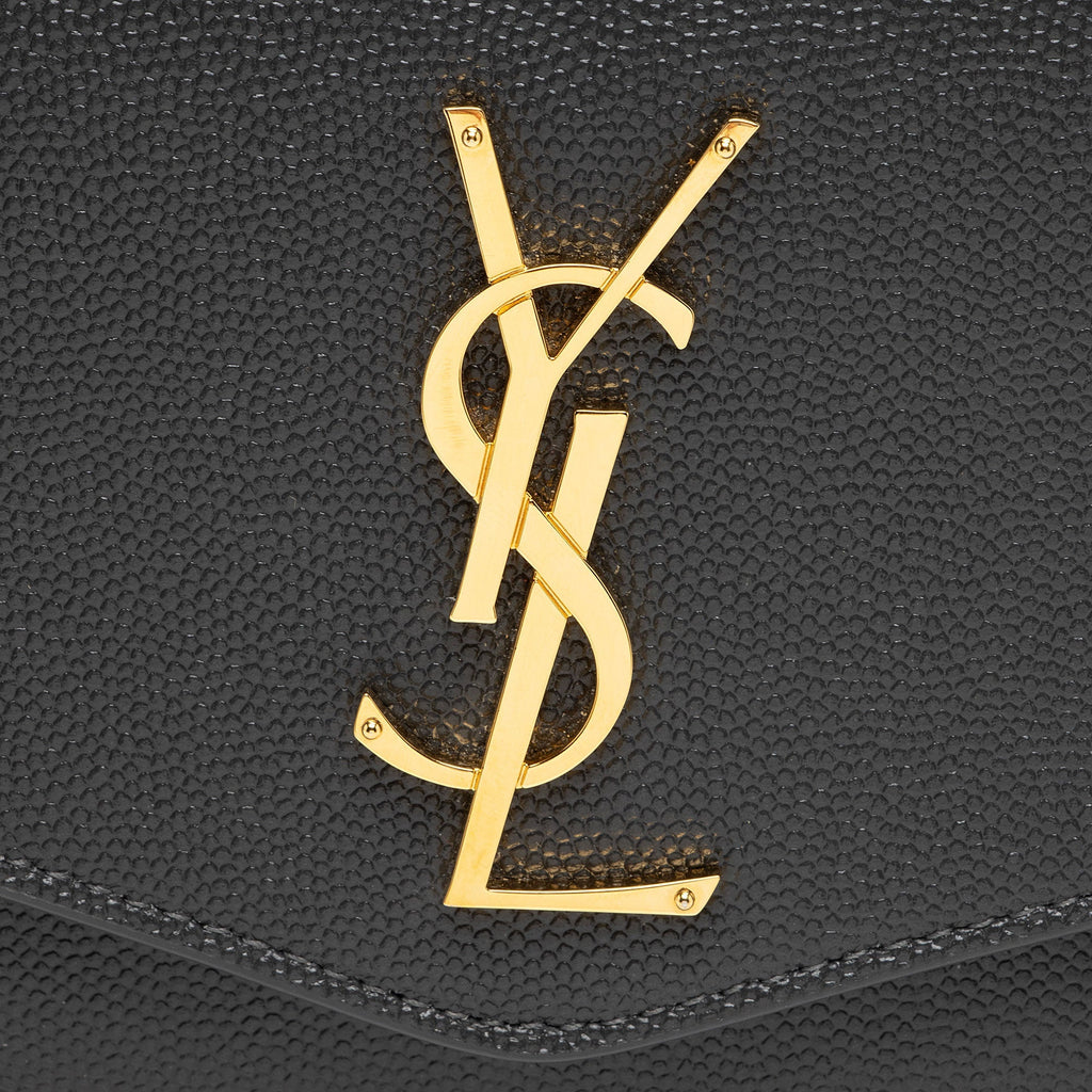 Saint Laurent Grain De Poudre Monogram Uptown Chain Wallet (SHF-WHffX5)