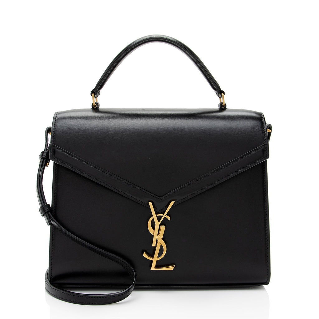 Saint Laurent Grain de Poudre Monogram Cassandra Medium Top Handle (SHF-EEhl36)