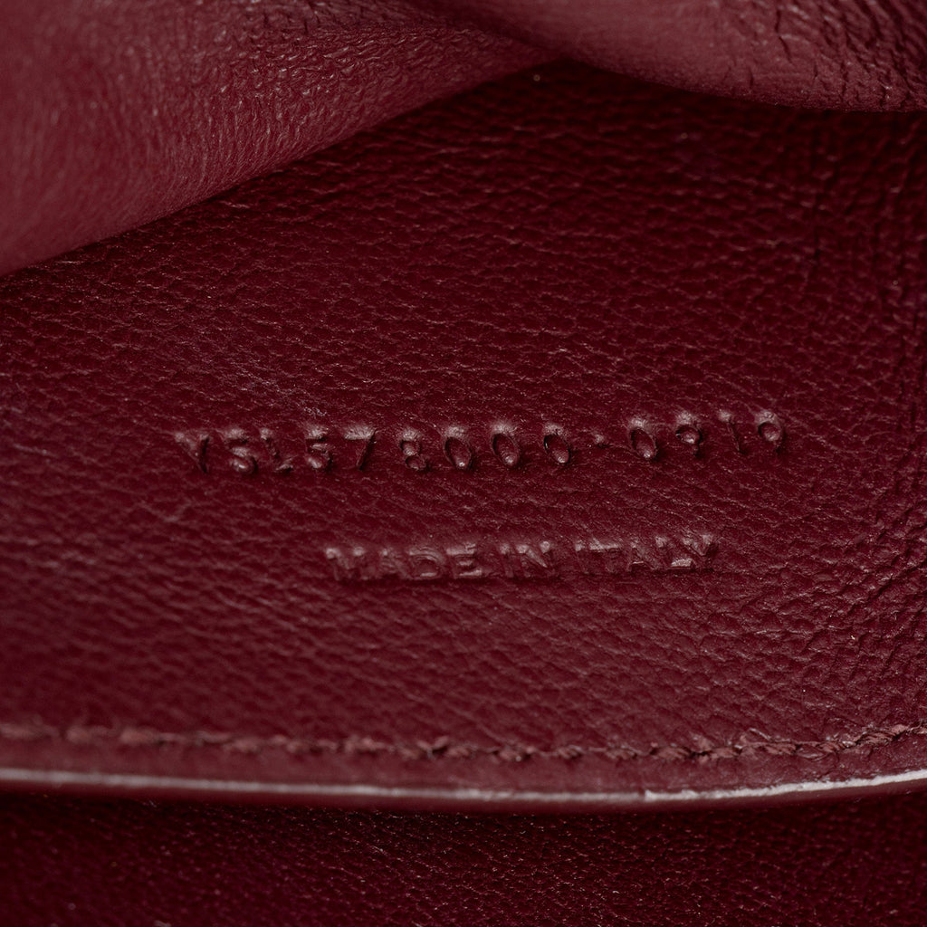Saint Laurent Grain de Poudre Monogram Cassandra Medium Top Handle (SHF-HGeoF5)