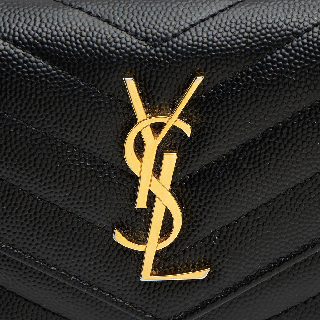 Saint Laurent Grain de Poudre Monogram Compact Tri-Fold Wallet (SHF-j0cHxO)