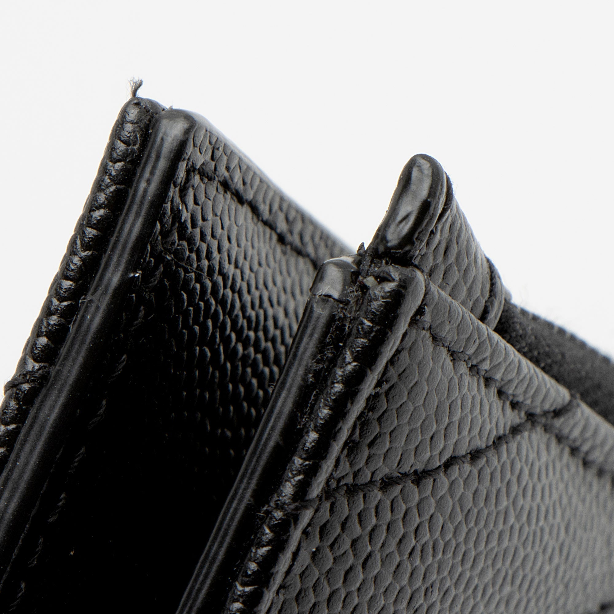 Saint Laurent Grain de Poudre Monogram Cassandre Fragments Bifold Wallet (SHF-hsZlQk)