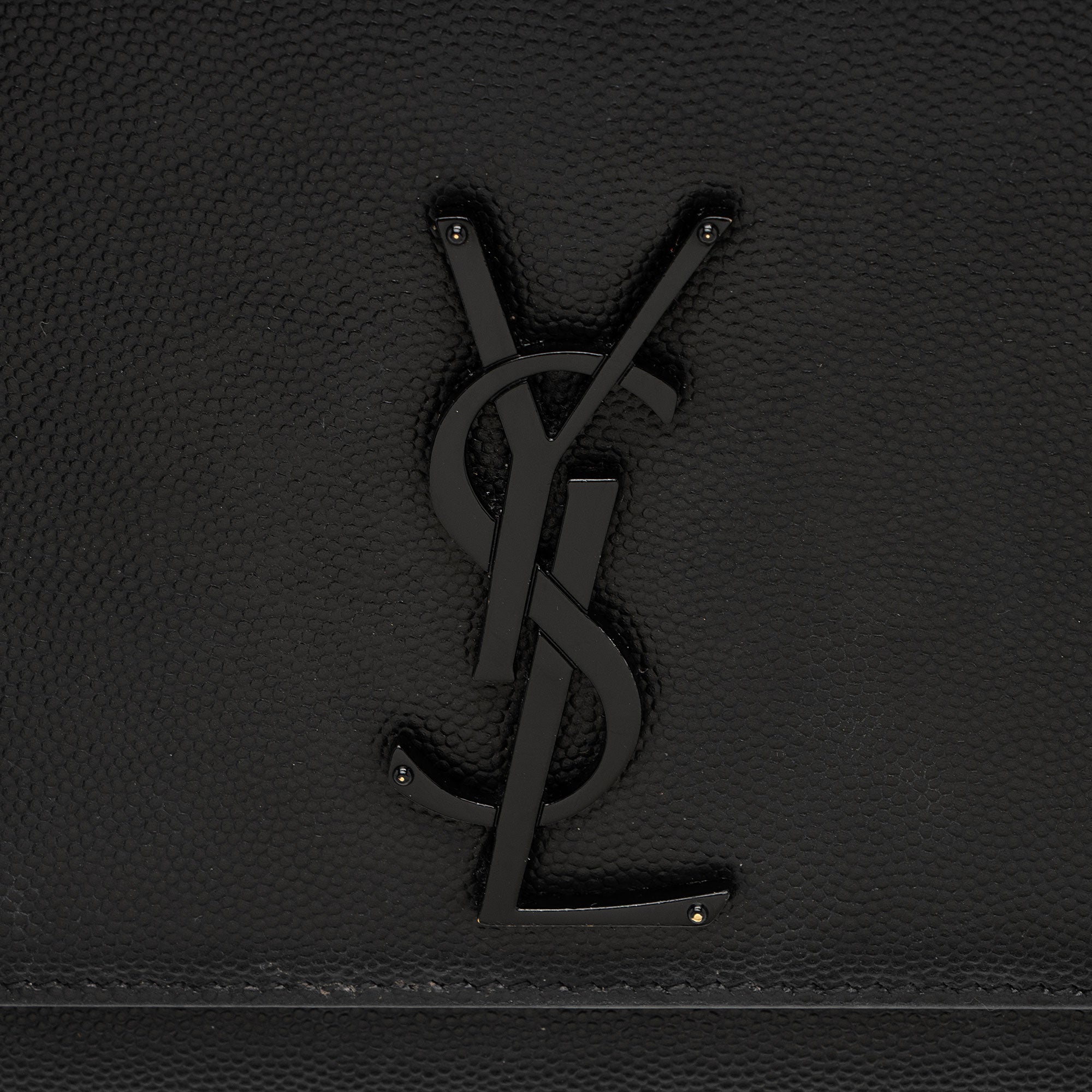 Saint Laurent Grain de Poudre Monogram Kate Medium Shoulder Bag (SHF-hzje5P)