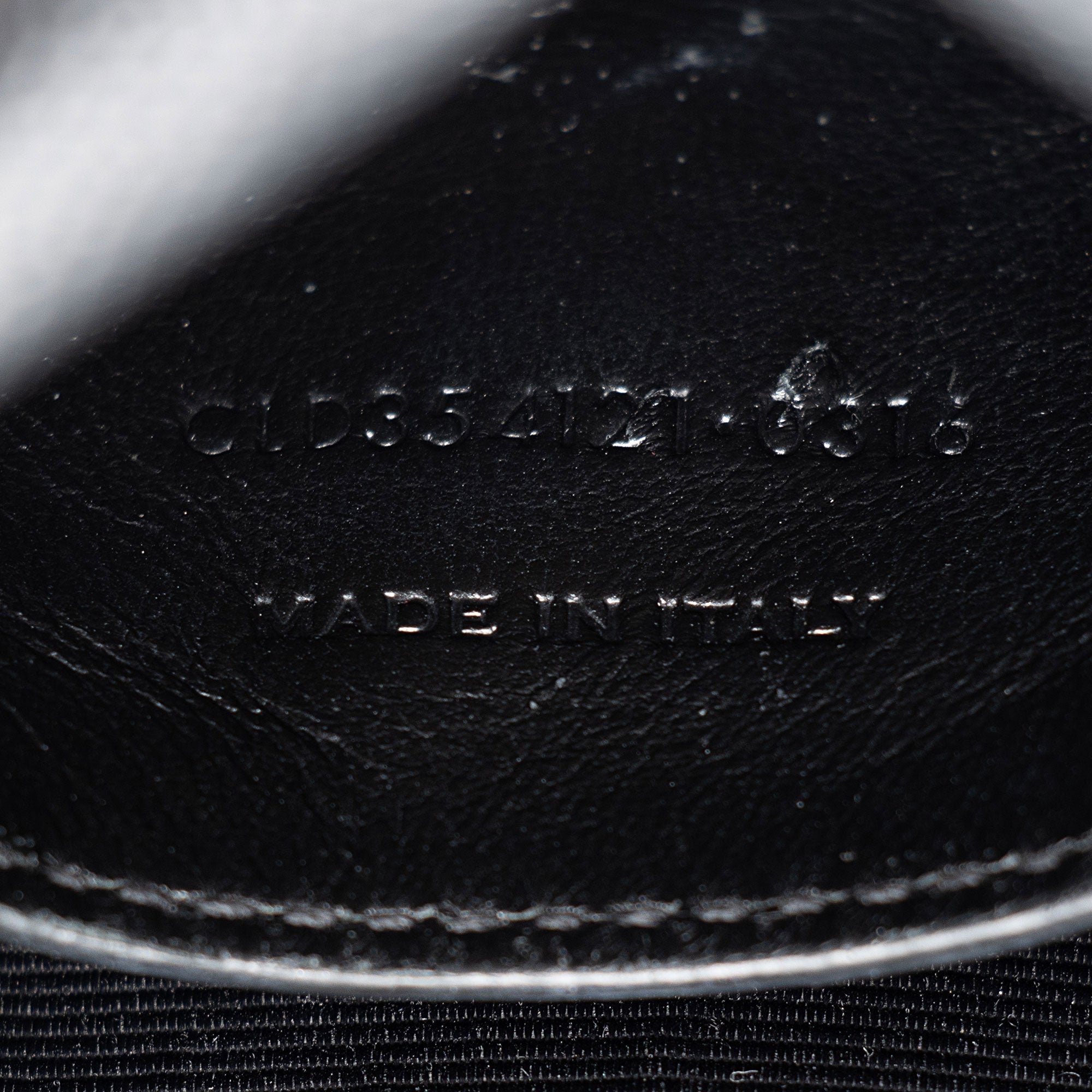 Saint Laurent Grain de Poudre Monogram Kate Small Crossbody (SHF-OyCuxP)