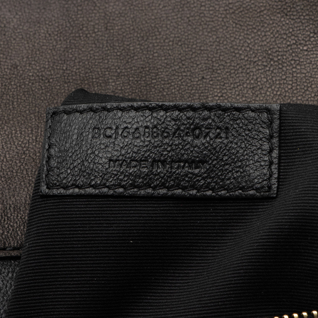 Saint Laurent Lambskin Monogram Gaby Chain Envelope Bag (SHF-KQUxzQ)