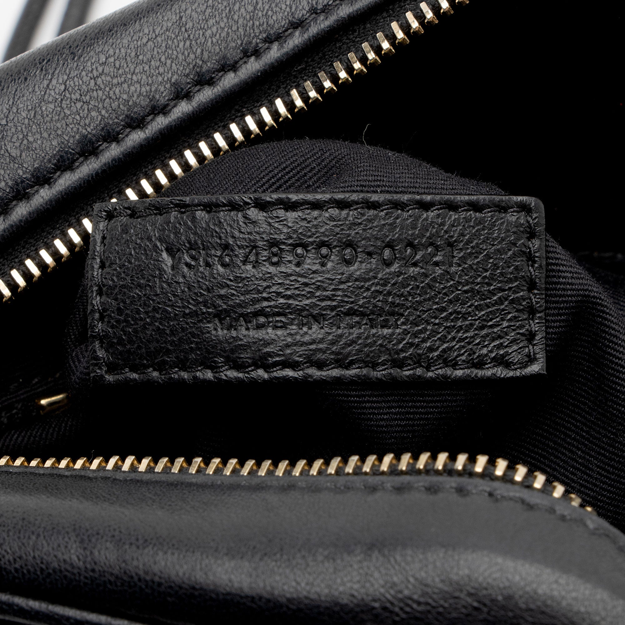 Saint Laurent Lambskin Monogram Victoire Camera Bag (SHF-0P9i8L)
