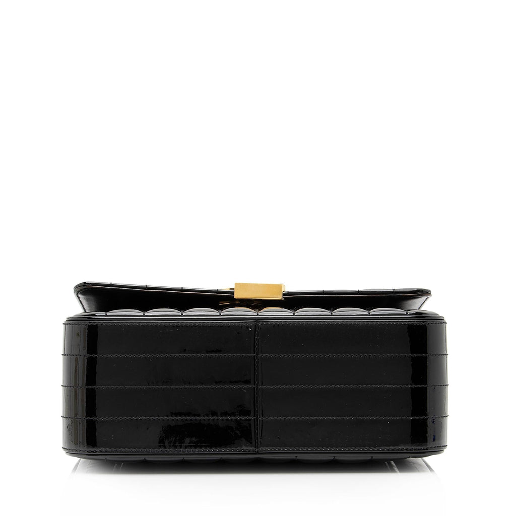 Saint Laurent Matalasse Patent Leather Monogram Vicky Large Shoulder Bag (SHF-zhdP3r)