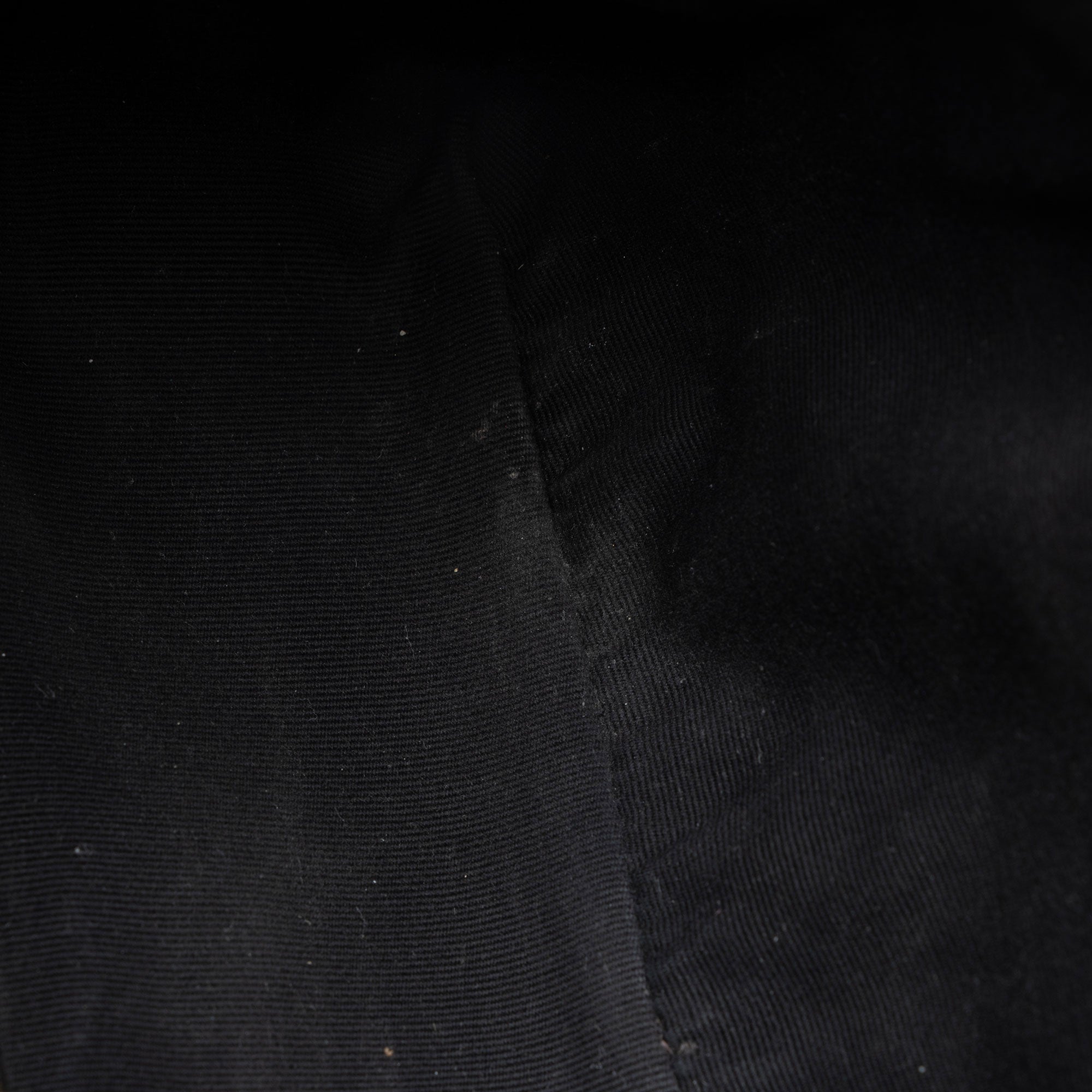 Saint Laurent Matelasse Calfskin Matte Black Monogram Lou Camera Bag (SHF-PIyVqF)