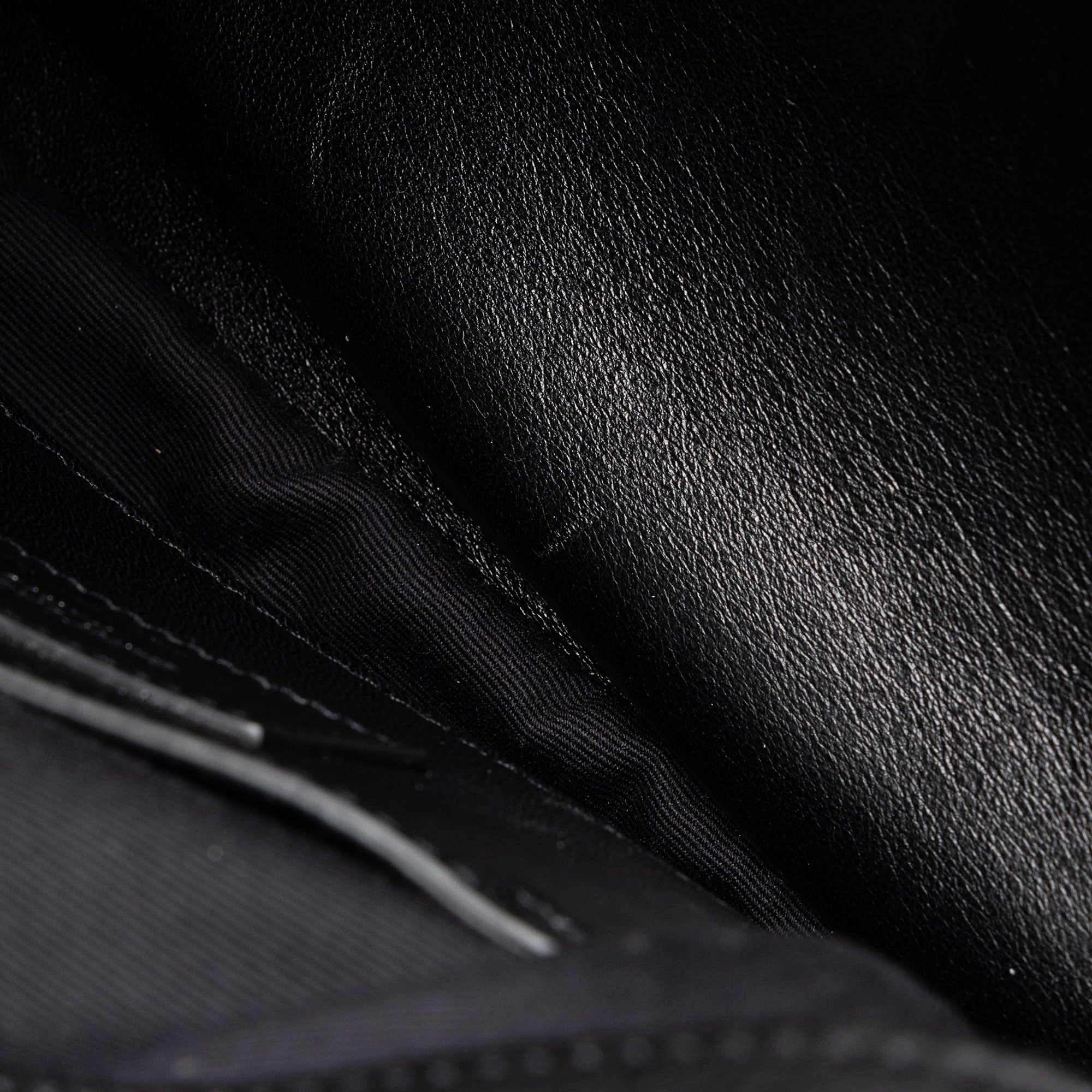 Saint Laurent Matelasse Calfskin Monogram College Large Shoulder Bag (SHF-NTG48D)