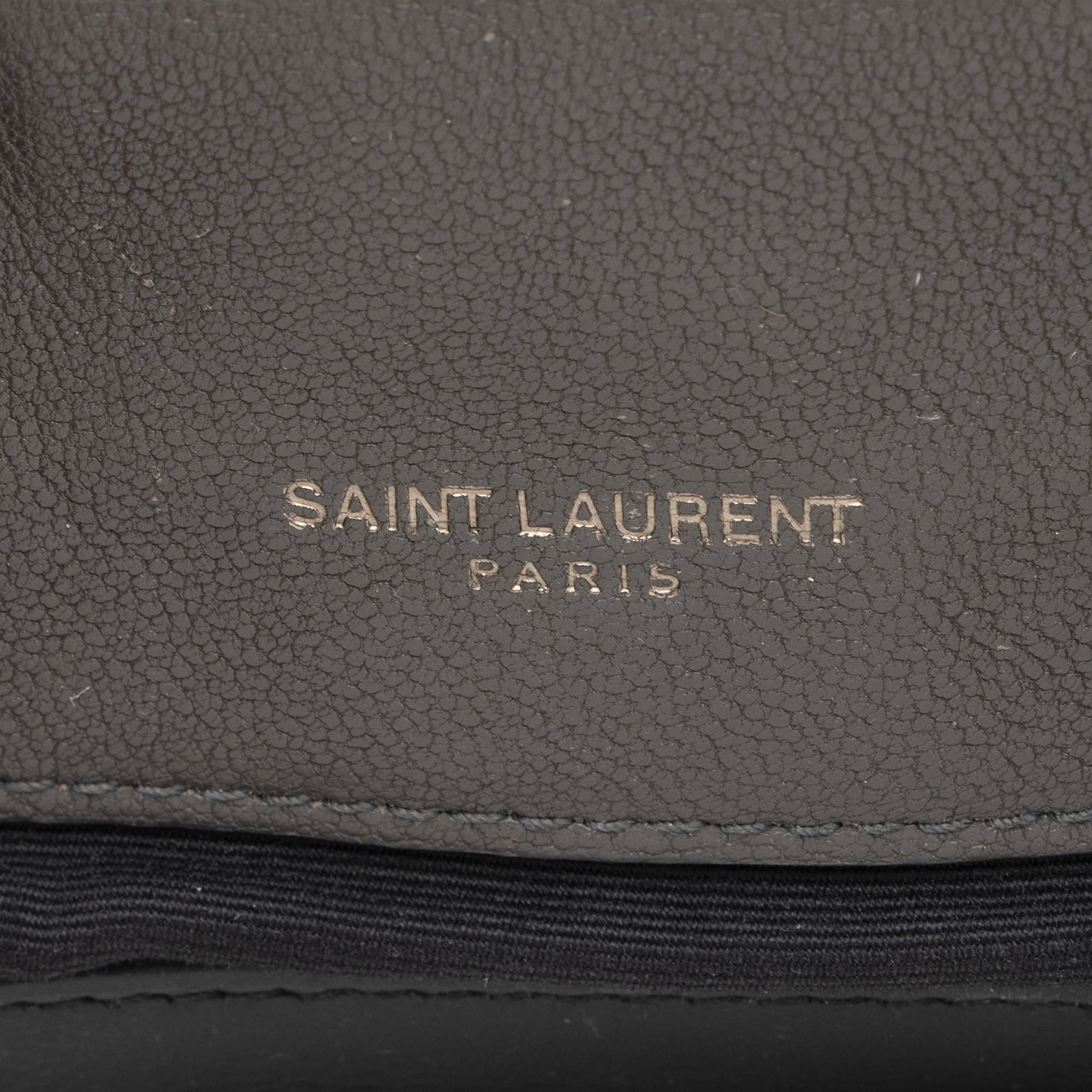 Saint Laurent Matelasse Calfskin Monogram College Medium Shoulder Bag (SHF-VVdWy3)