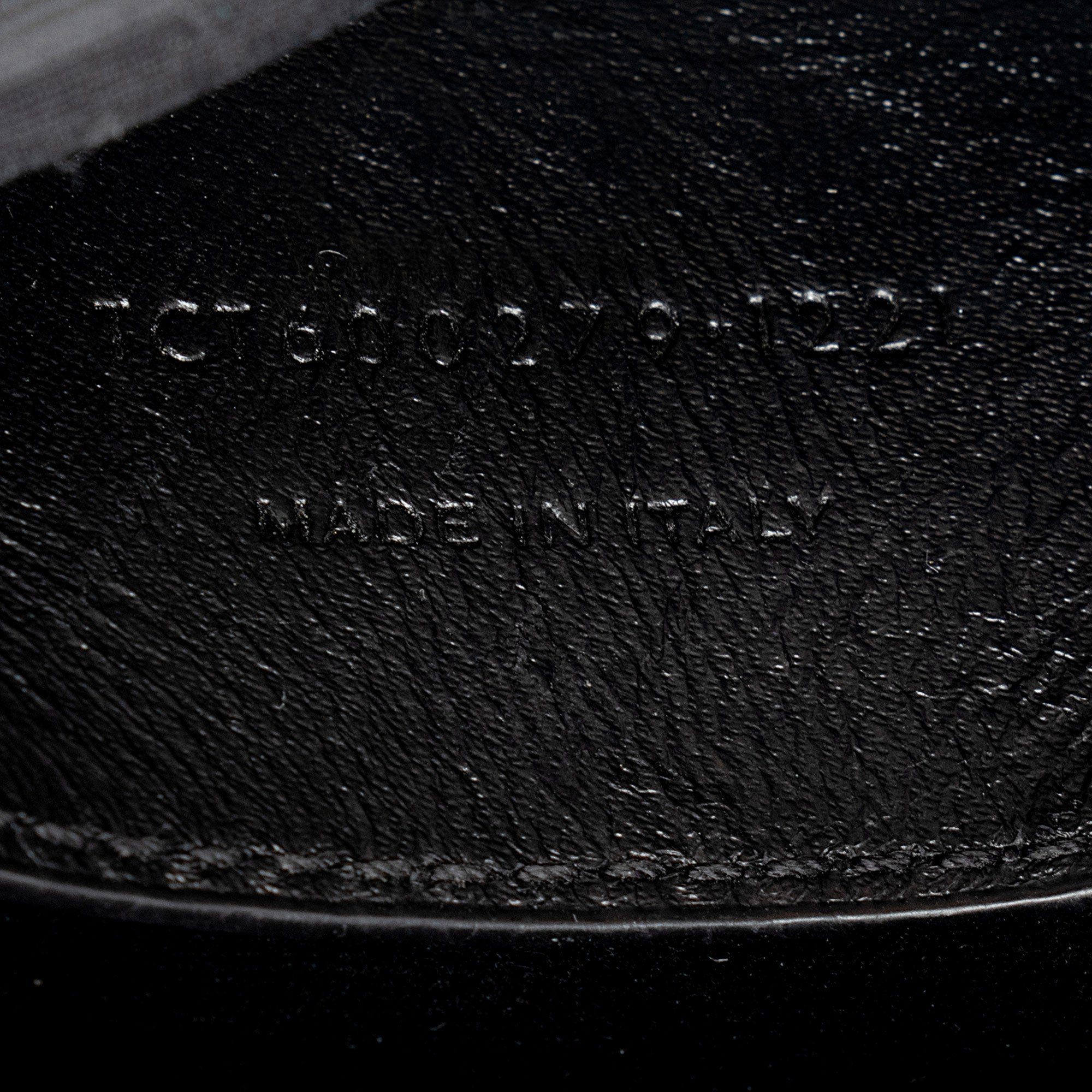 Saint Laurent Matelasse Calfskin Monogram College Medium Shoulder Bag (SHF-p3Eevf)