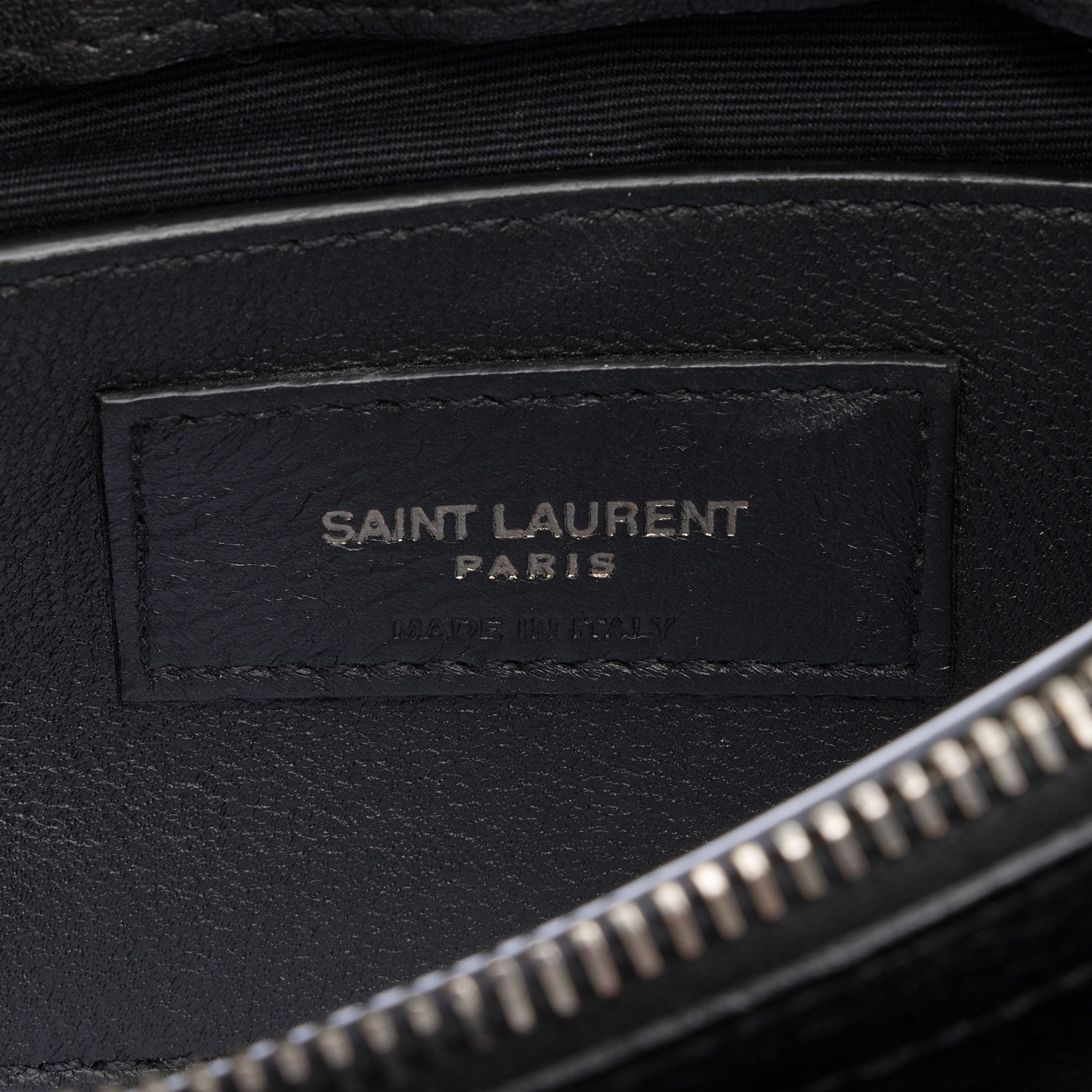 Saint Laurent Matelasse Calfskin Monogram College Medium Shoulder Bag (SHF-1hq9qs)