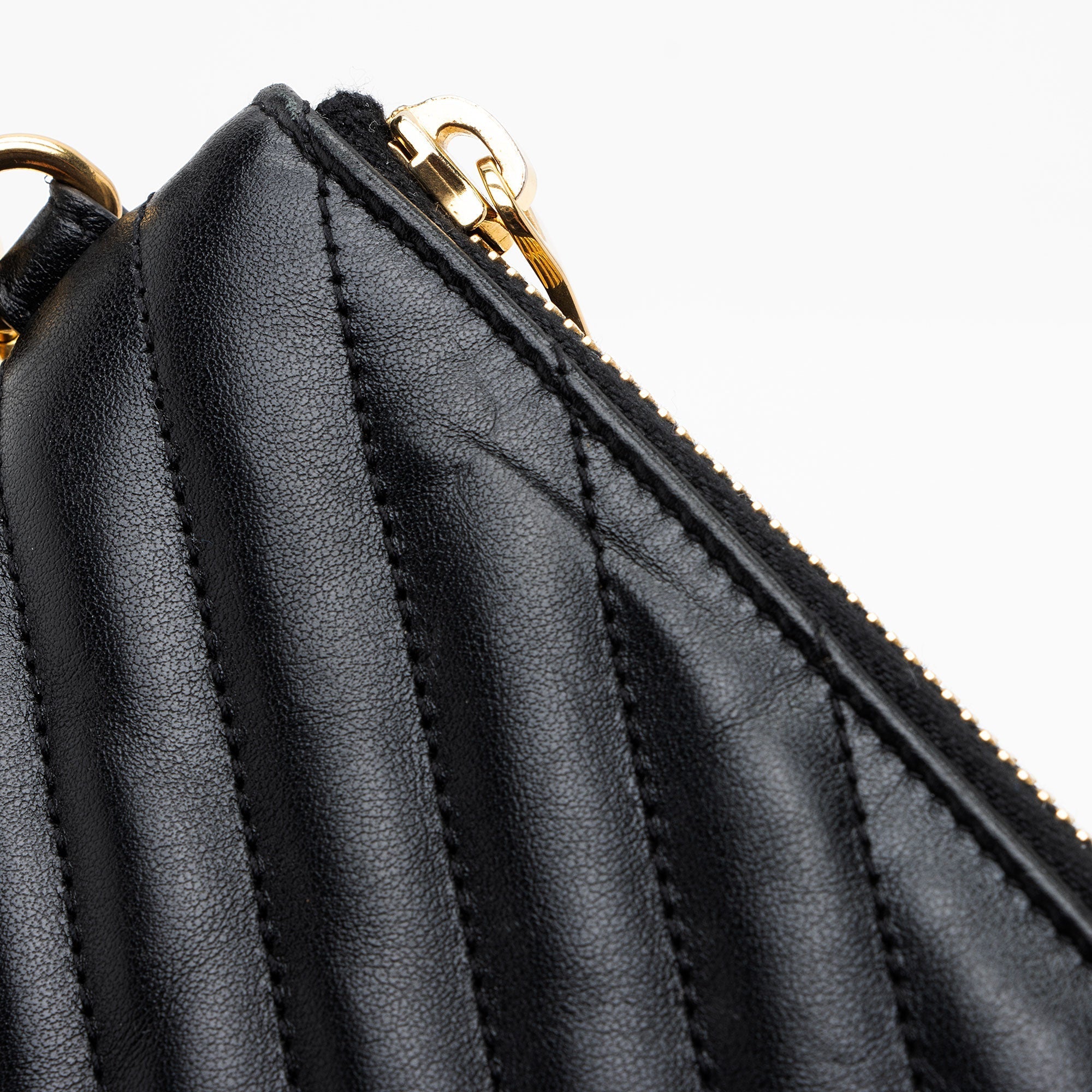 Saint Laurent Matelasse Calfskin Monogram Large Wristlet (SHF-J3F1B7)