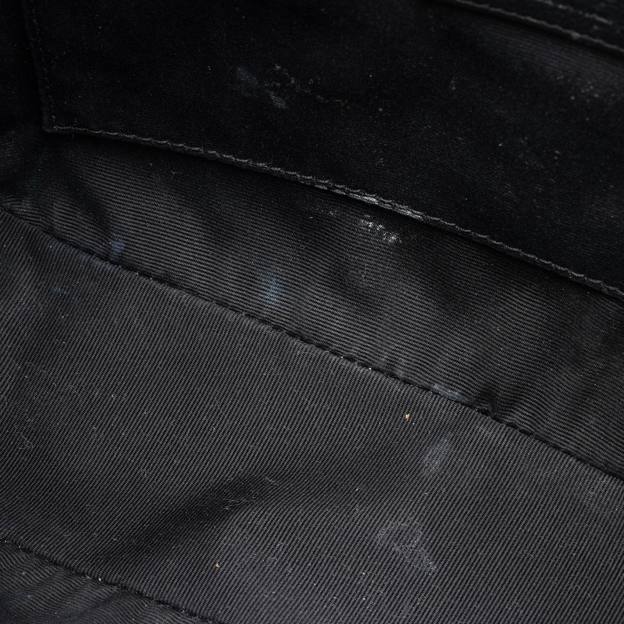 Saint Laurent Matelasse Calfskin Monogram Lou Camera Bag (SHF-aY71qS)