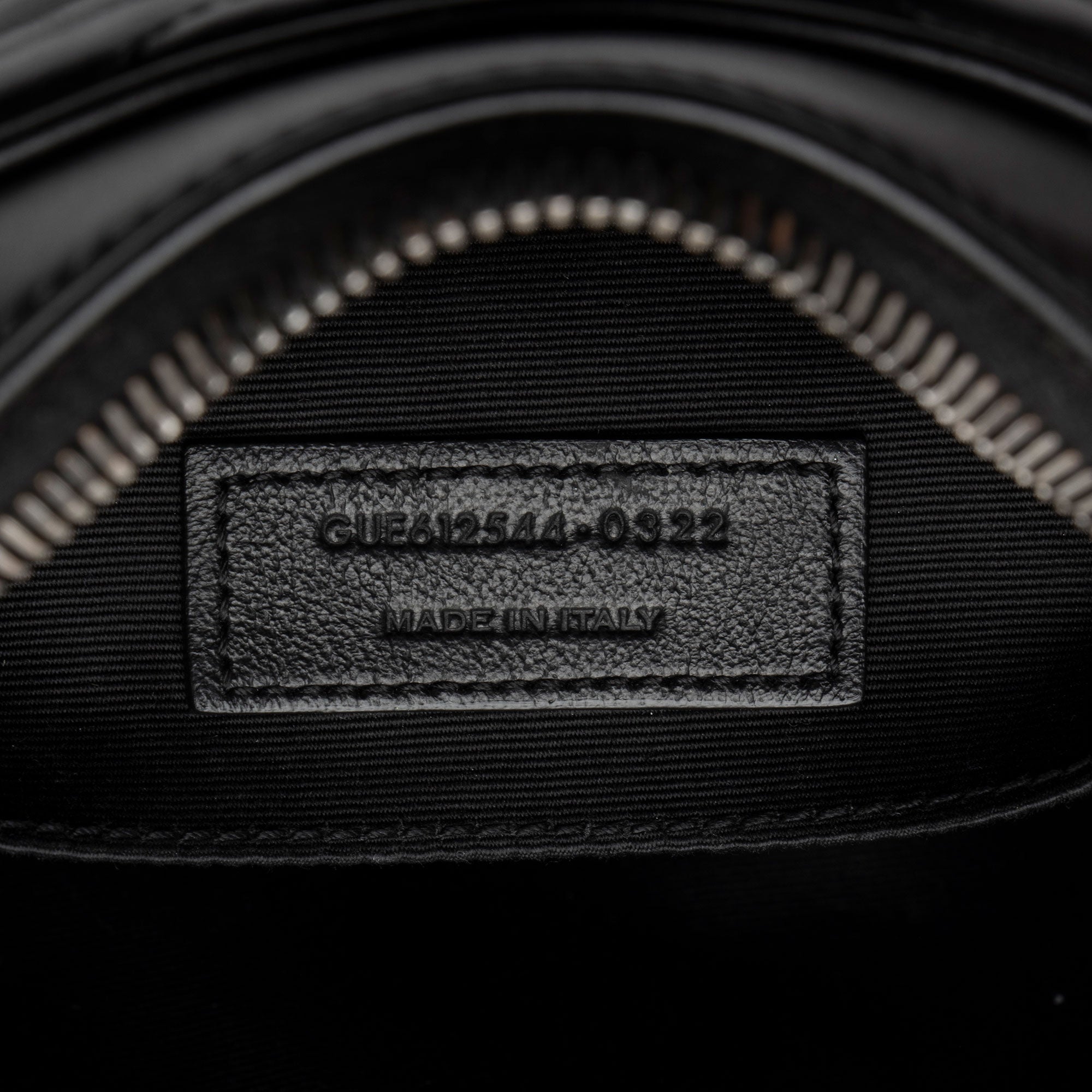 Saint Laurent Matelasse Calfskin Monogram Lou Camera Bag (SHF-jB3wqK)