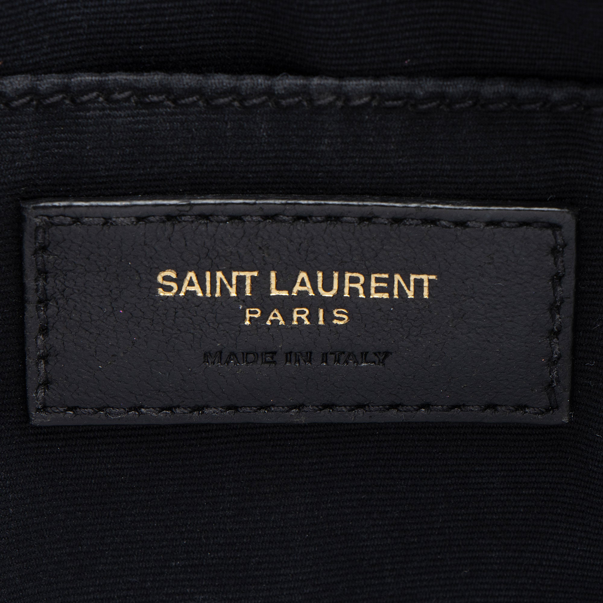 Saint Laurent Matelasse Calfskin Monogram Lou Camera Bag (SHF-JZyzw6)