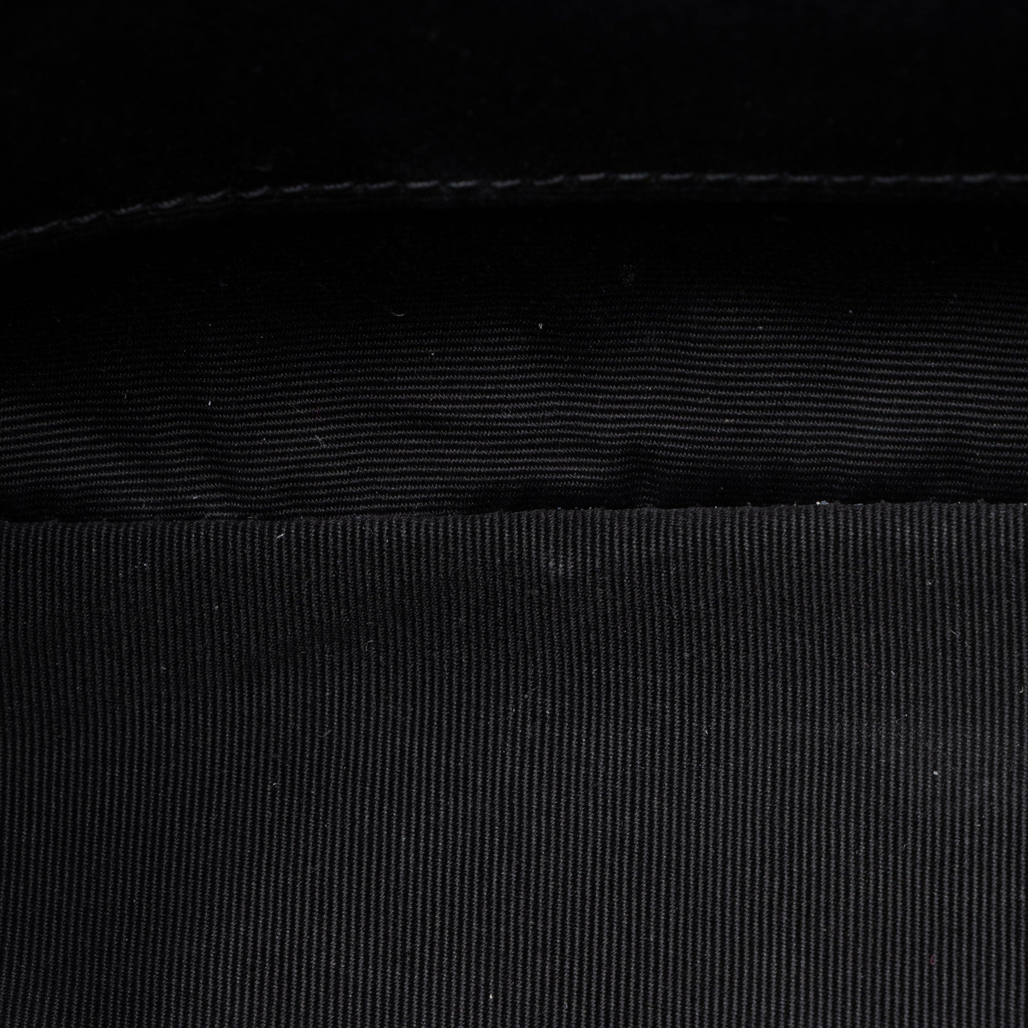 Saint Laurent Matelasse Calfskin Monogram Lou Camera Bag (SHF-SXIbwm)