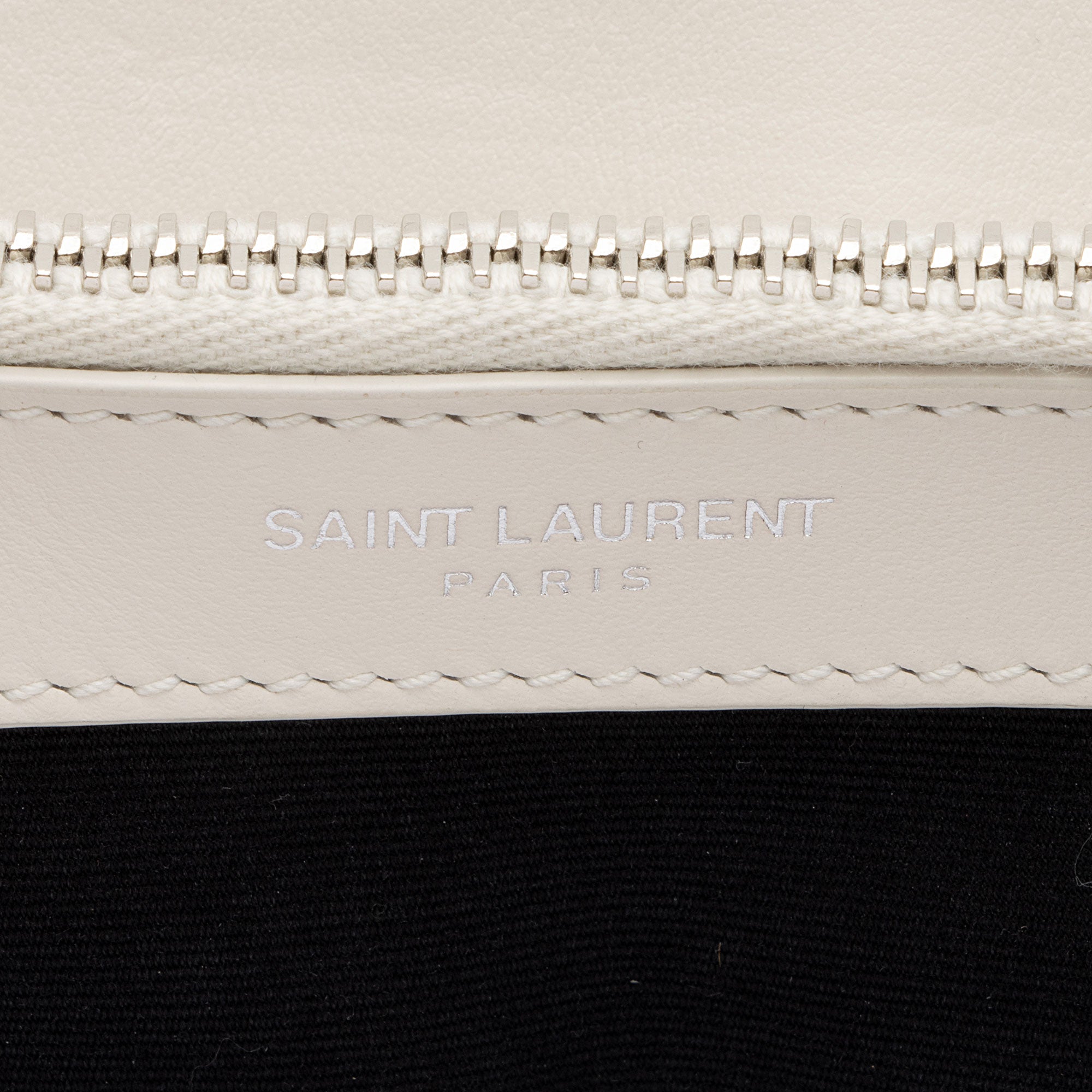 Saint Laurent Matelasse Calfskin Monogram LouLou Chain Medium Shoulder Bag (SHF-p5hSxF)