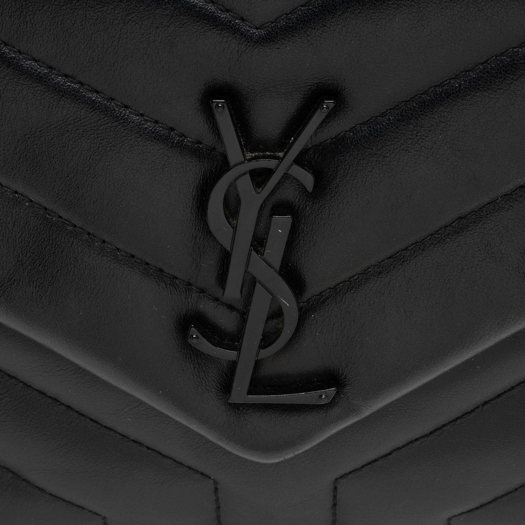 Saint Laurent Matelasse Calfskin Monogram LouLou Chain Small Crossbody (SHF-Q3tPOo)
