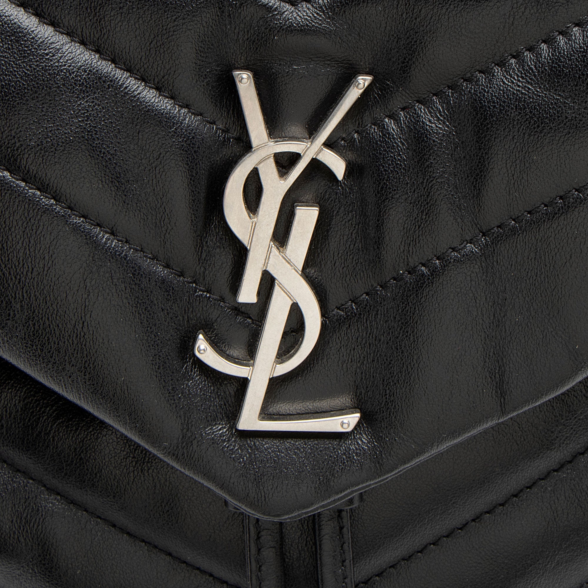 Saint Laurent Matelasse Calfskin Monogram LouLou Medium Backpack (SHF-TSOSNw)