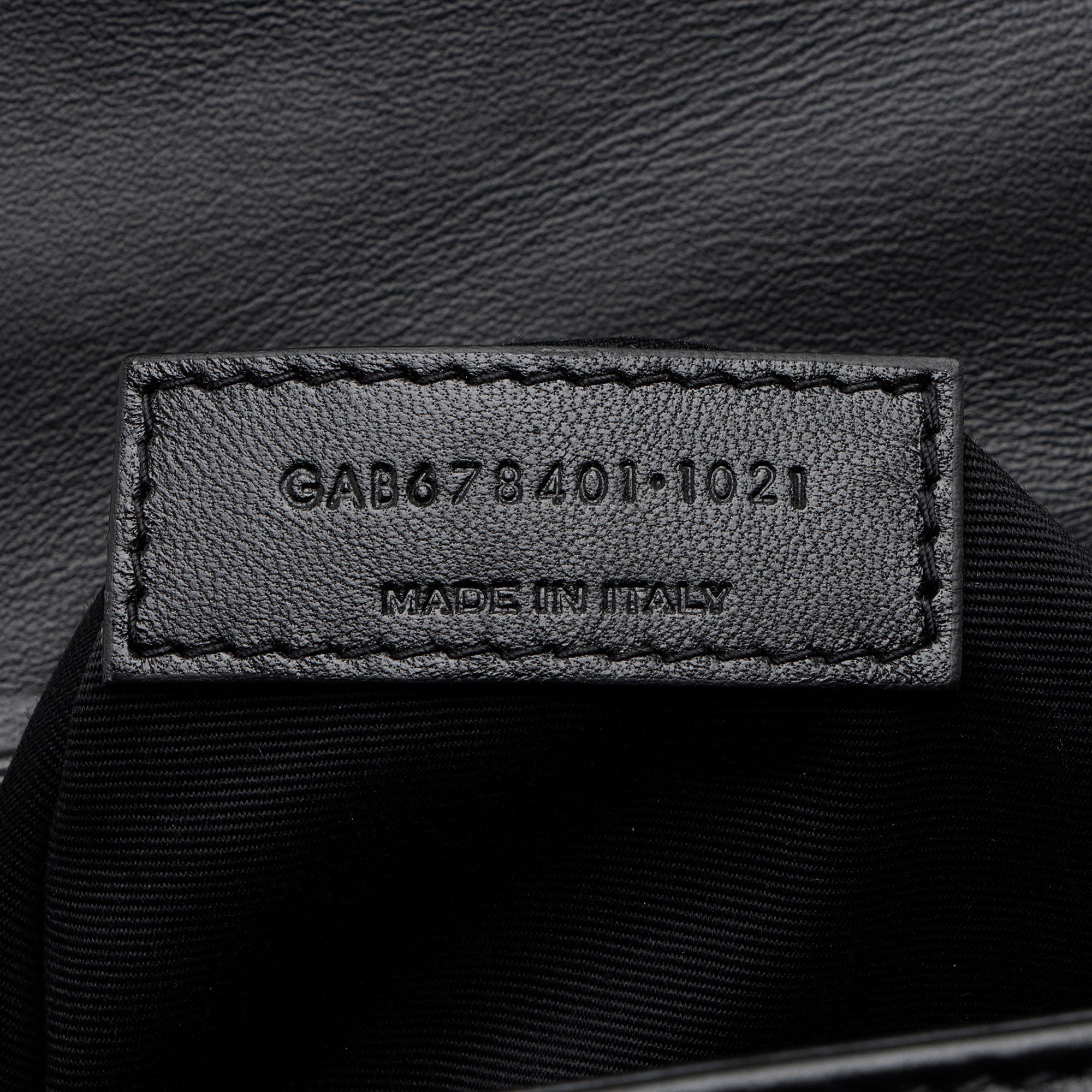 Saint Laurent Matelasse Calfskin Monogram LouLou Toy Crossbody (SHF-rRbE8j)