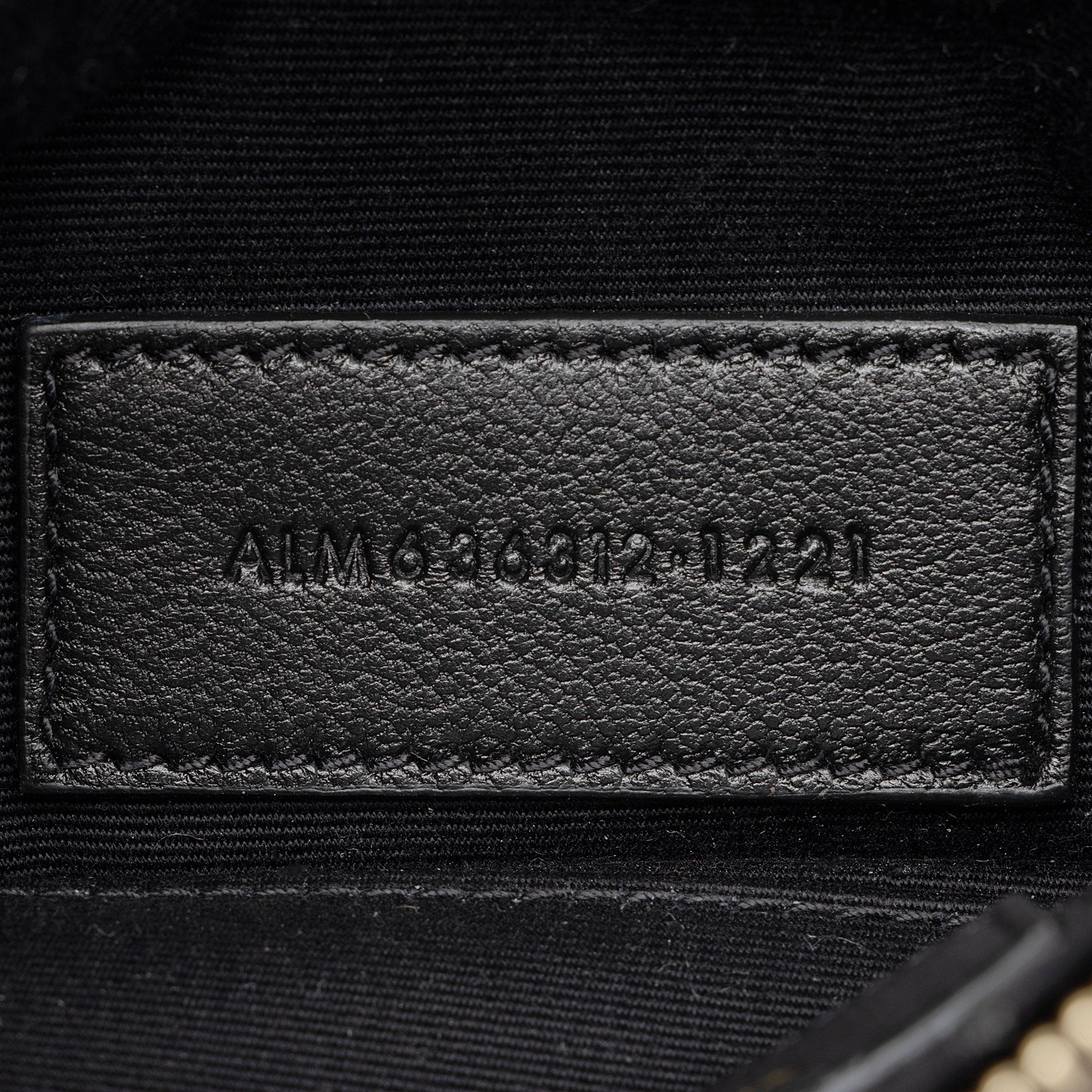 Saint Laurent Matelasse Grain de Poudre Monogram Bill Pouch (SHF-mP6iOM)