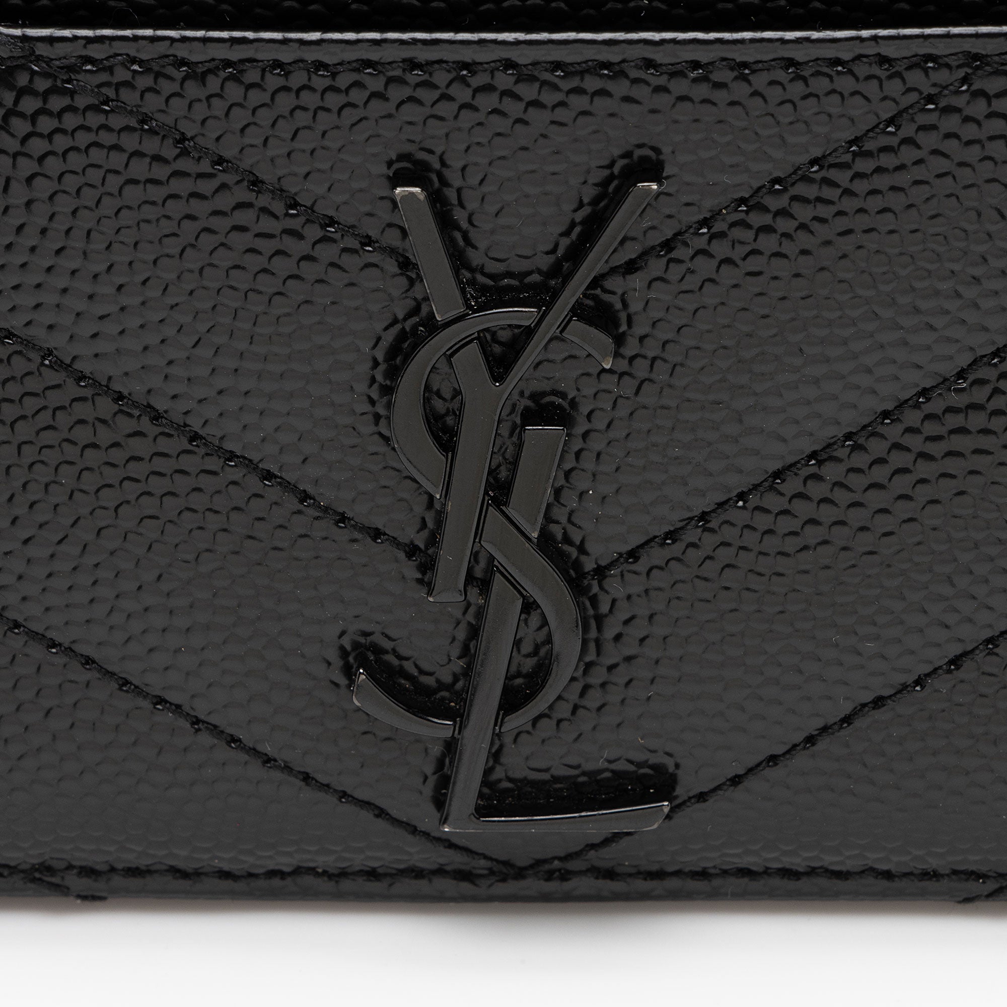 Saint Laurent Matelasse Grain de Poudre Monogram Card Case (SHF-eFddlG)