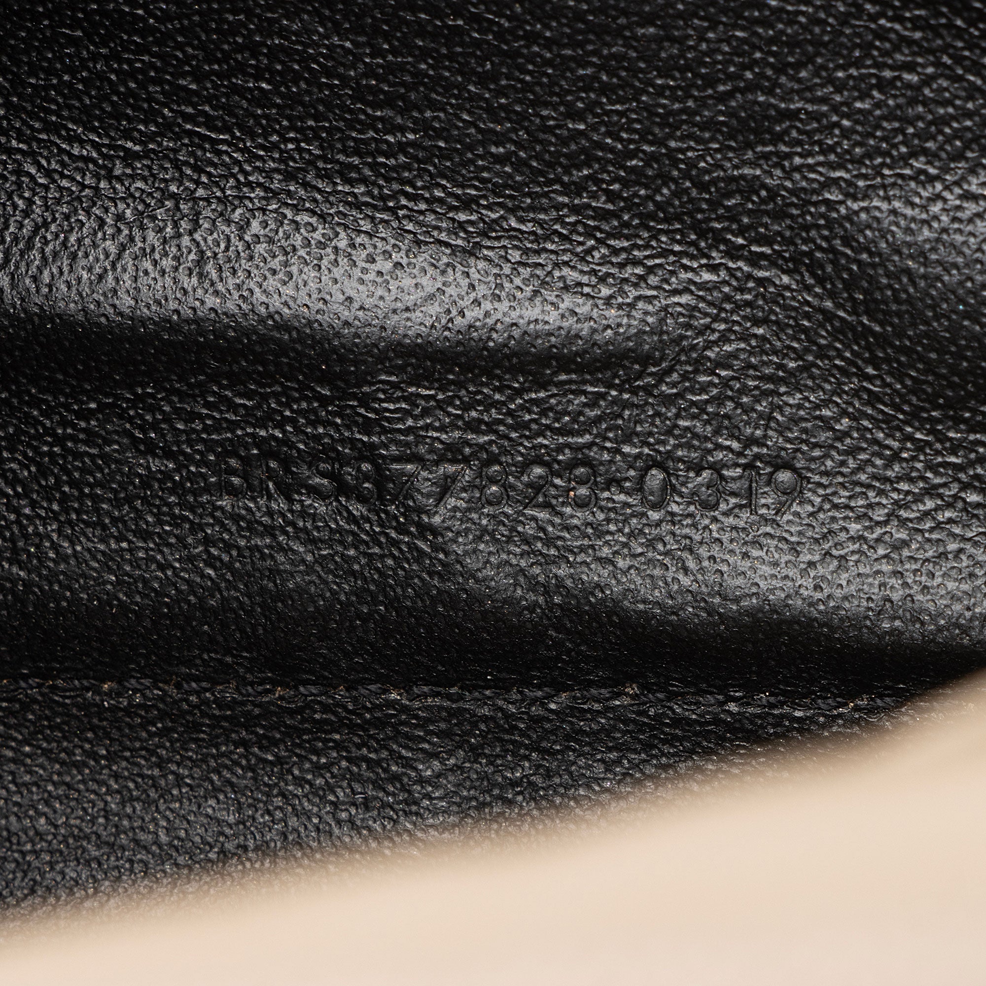 Saint Laurent Matelasse Grain de Poudre Monogram Chain Wallet - FINAL SALE (SHF-Veay8o)