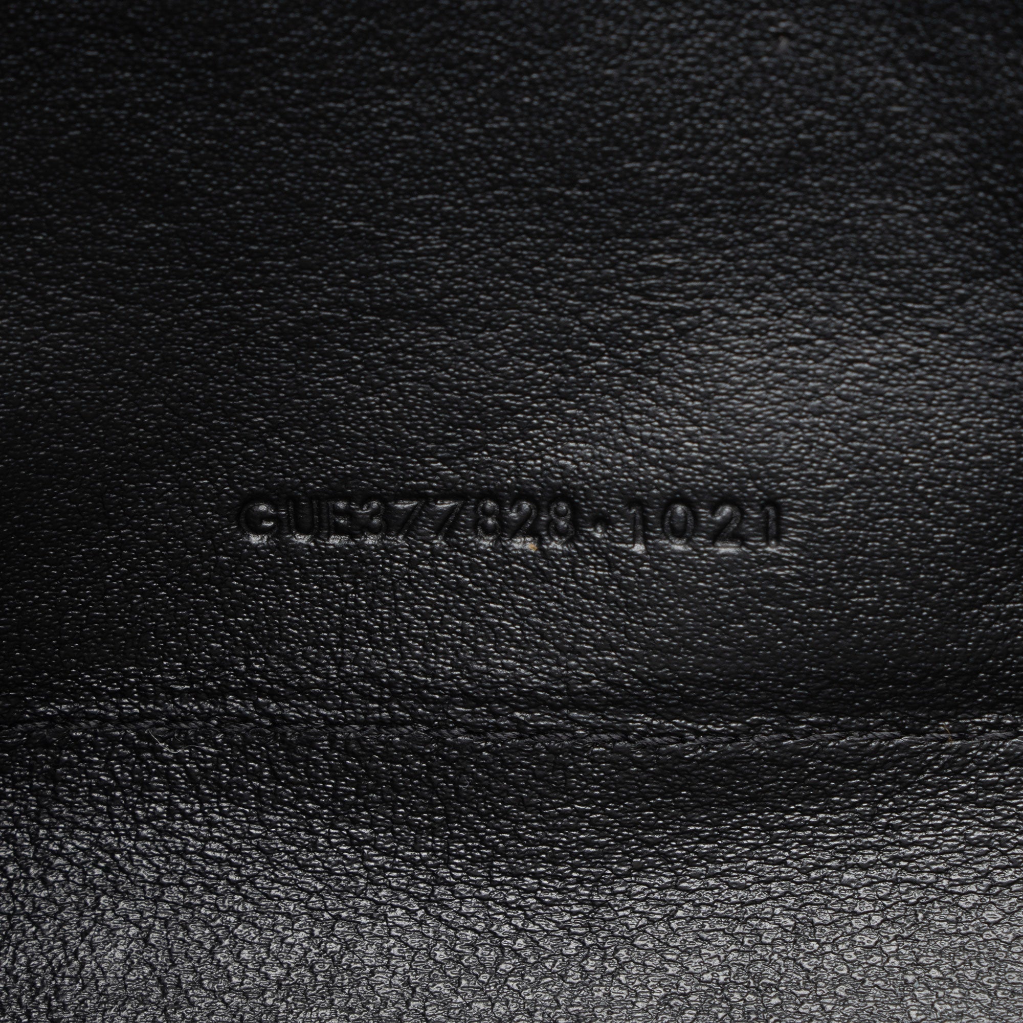 Saint Laurent Matelasse Grain de Poudre Monogram Chain Wallet (SHF-oGbOur)