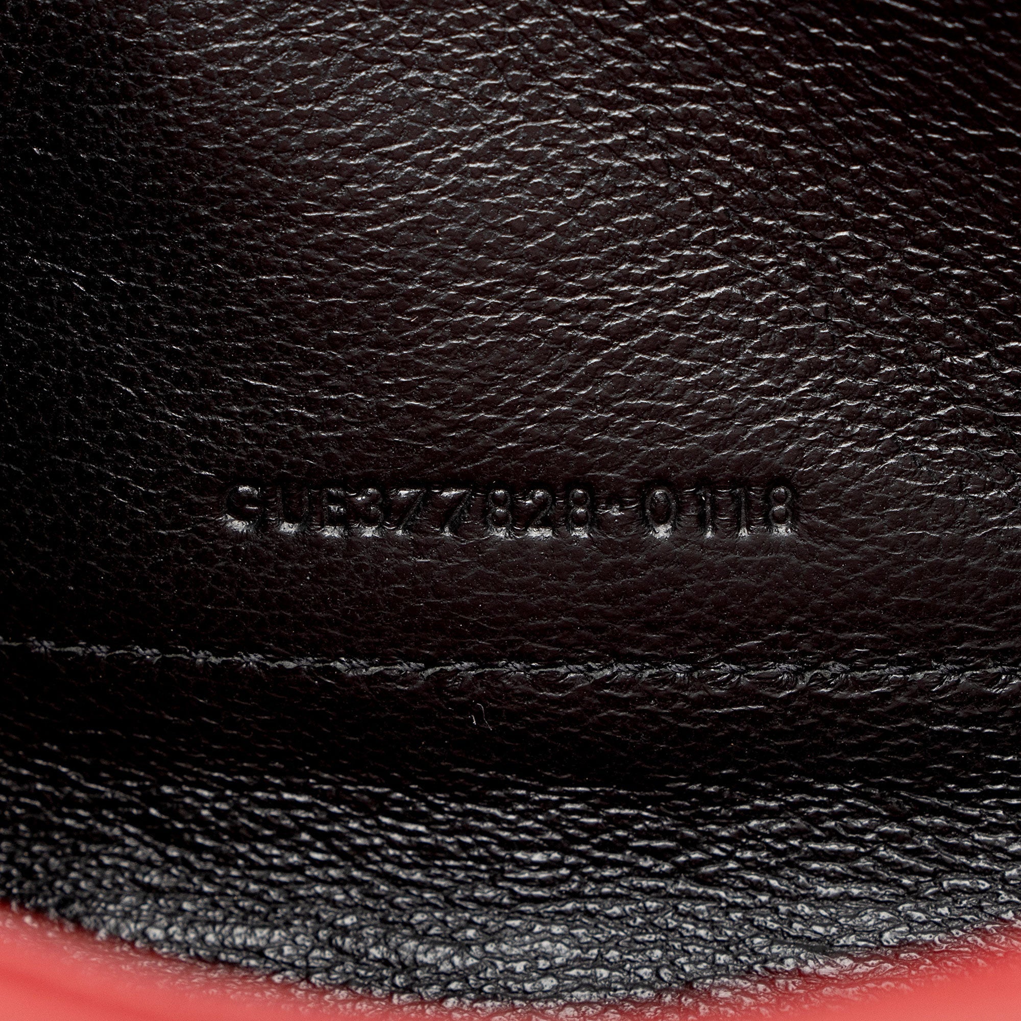 Saint Laurent Matelasse Grain de Poudre Monogram Chain Wallet (SHF-HJdOSr)
