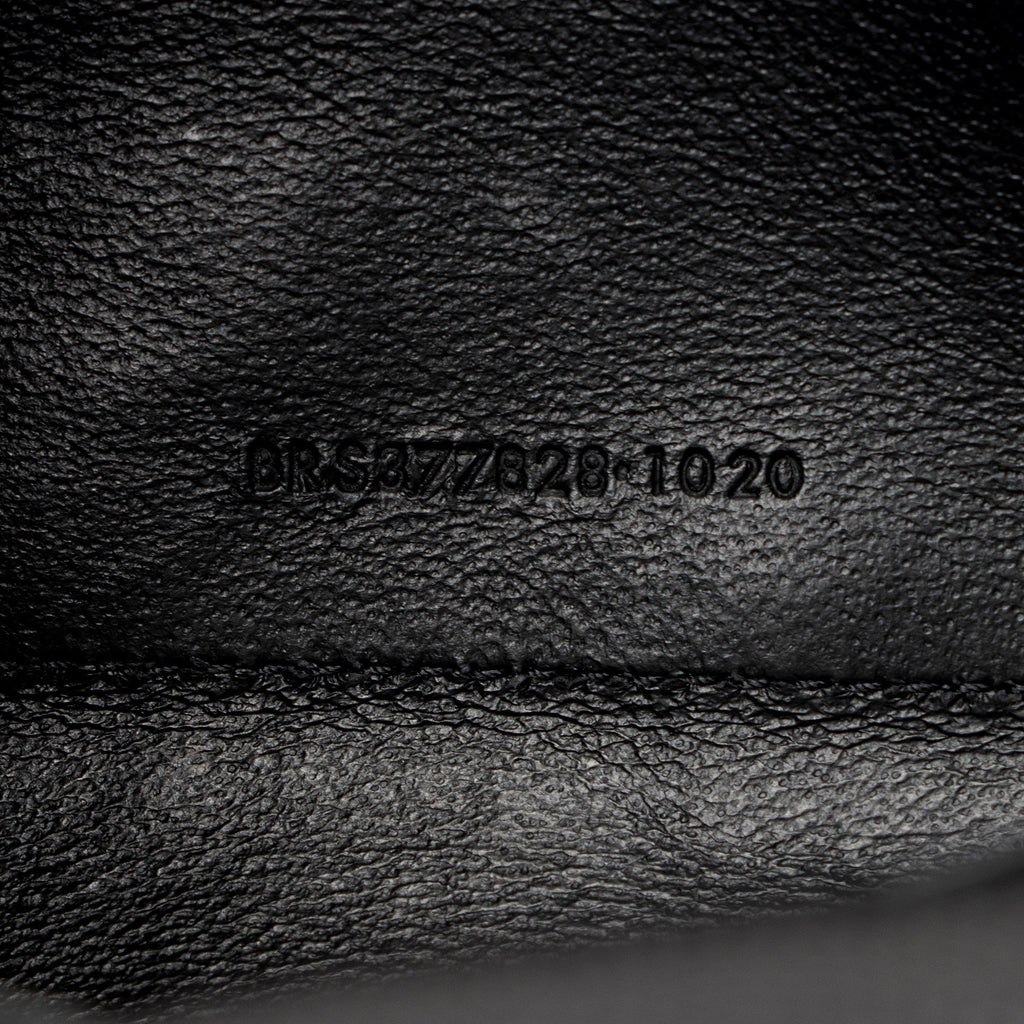 Saint Laurent Matelasse Grain de Poudre Monogram Chain Wallet (SHF-9JGPa8)