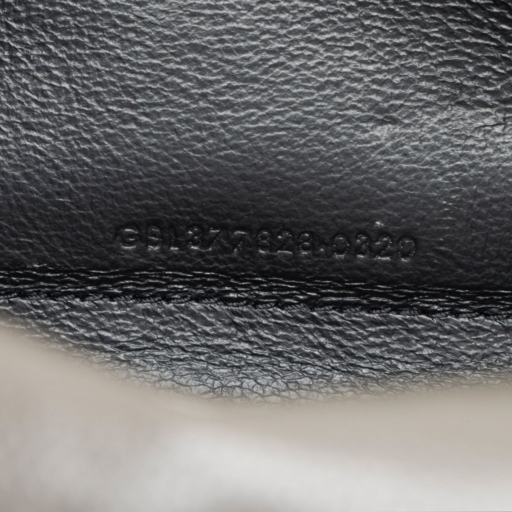 Saint Laurent Matelasse Grain de Poudre Monogram Chain Wallet (SHF-zFHDtw)