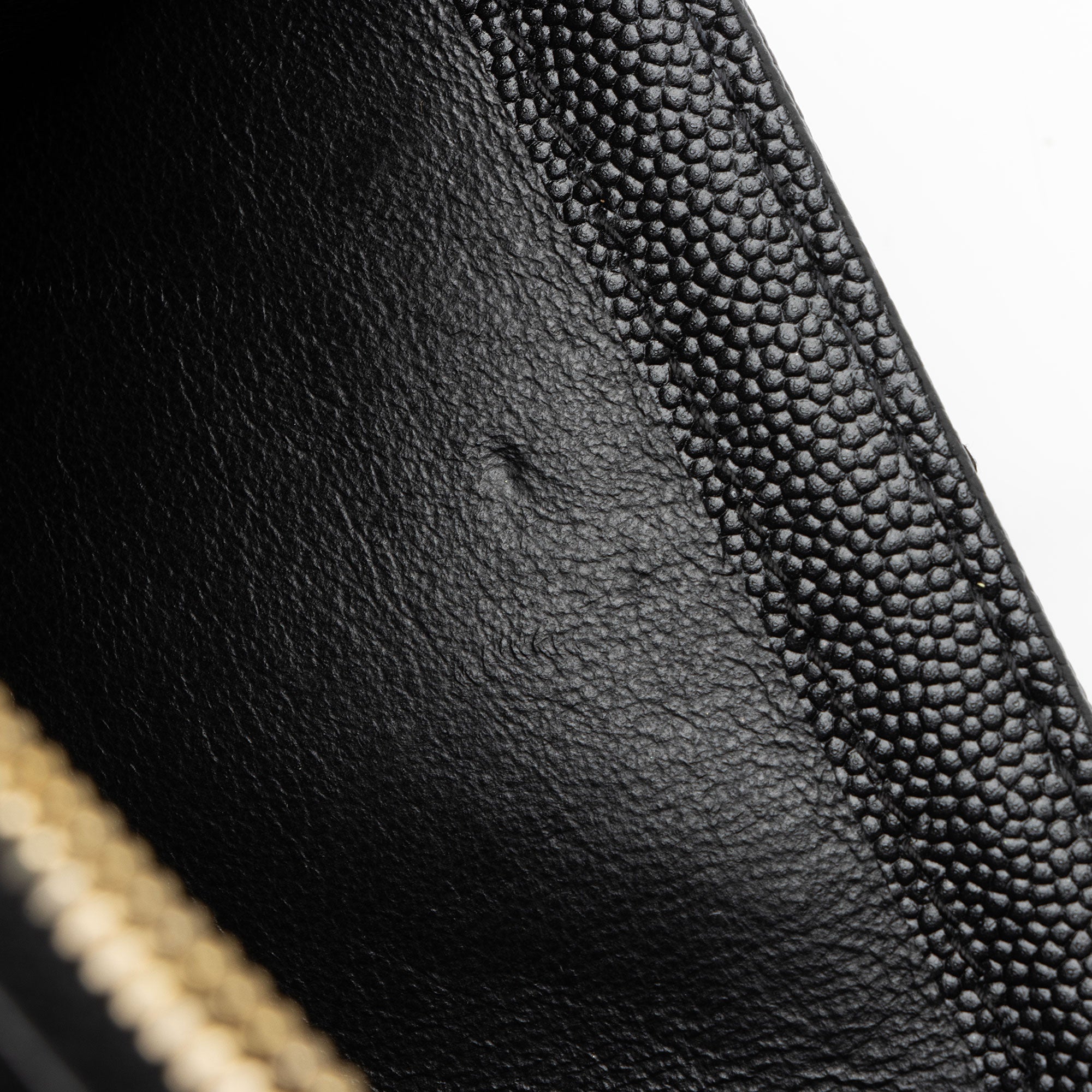 Saint Laurent Matelasse Grain de Poudre Monogram Chain Wallet (SHF-AaSbvm)