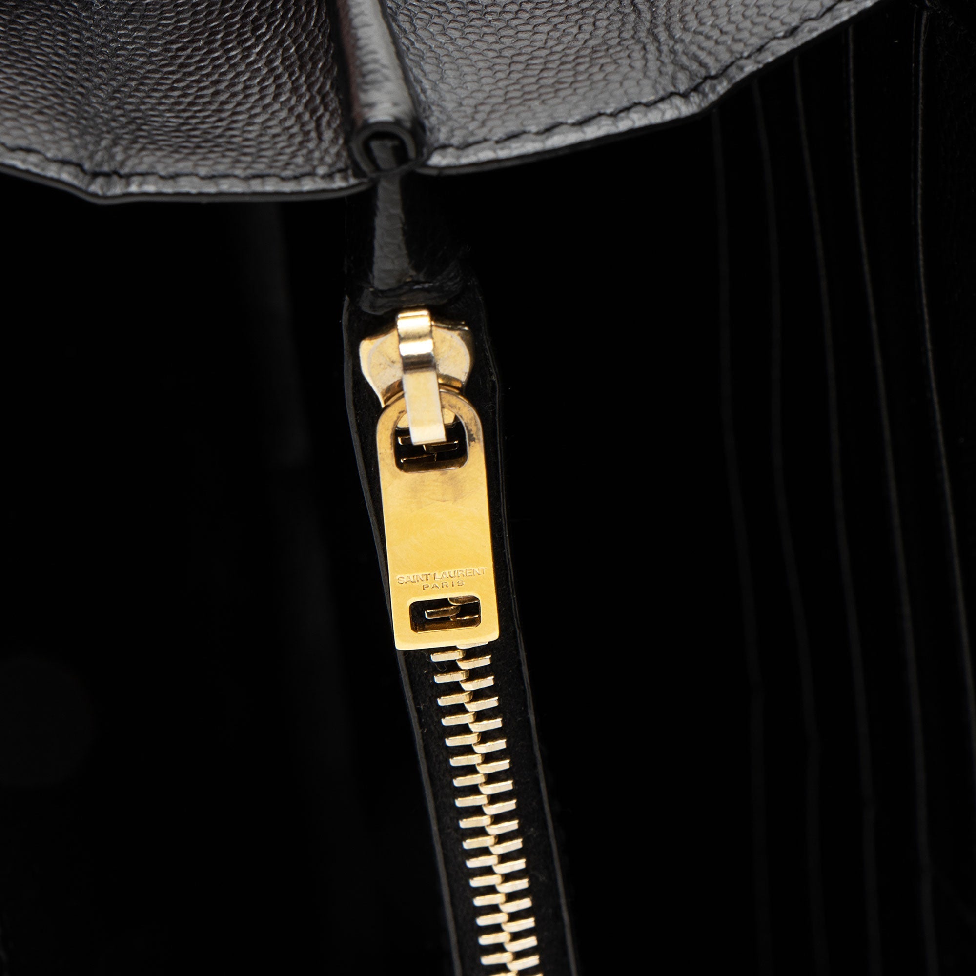 Saint Laurent Matelasse Grain de Poudre Monogram Chain Wallet (SHF-CtcP6l)