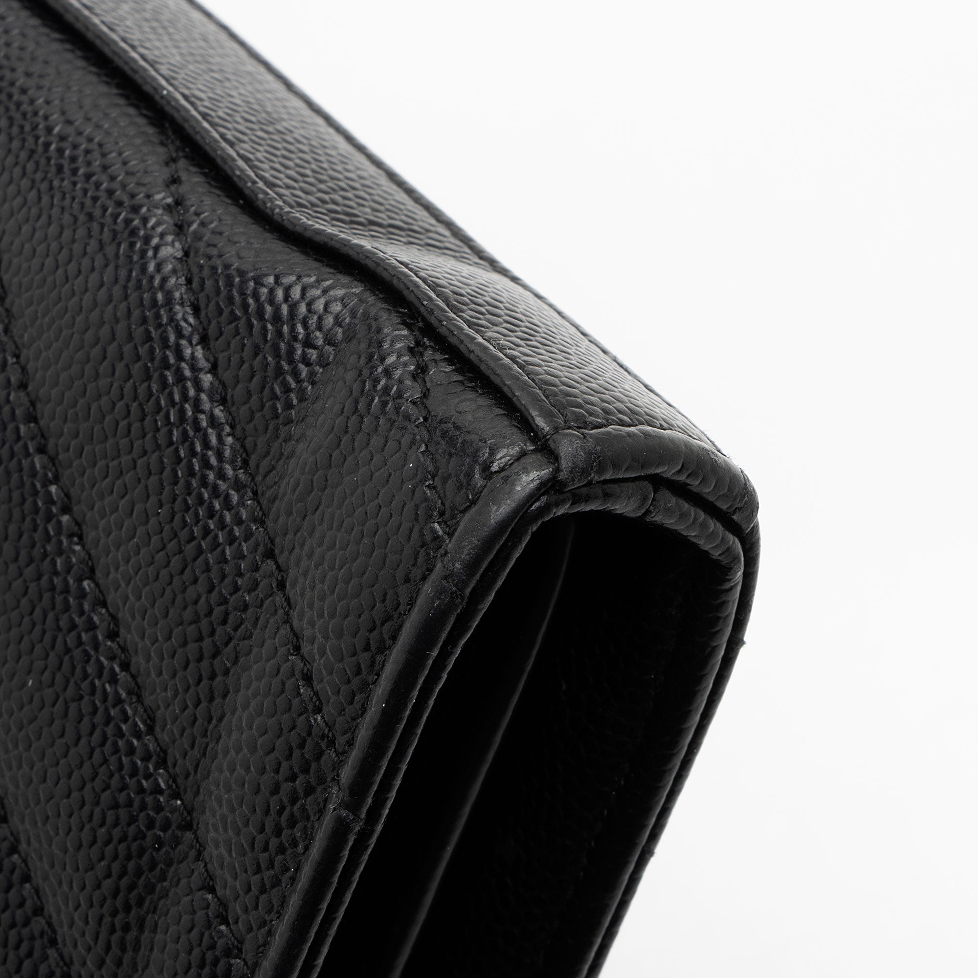 Saint Laurent Matelasse Grain de Poudre Monogram Chain Wallet (SHF-fpbhkV)
