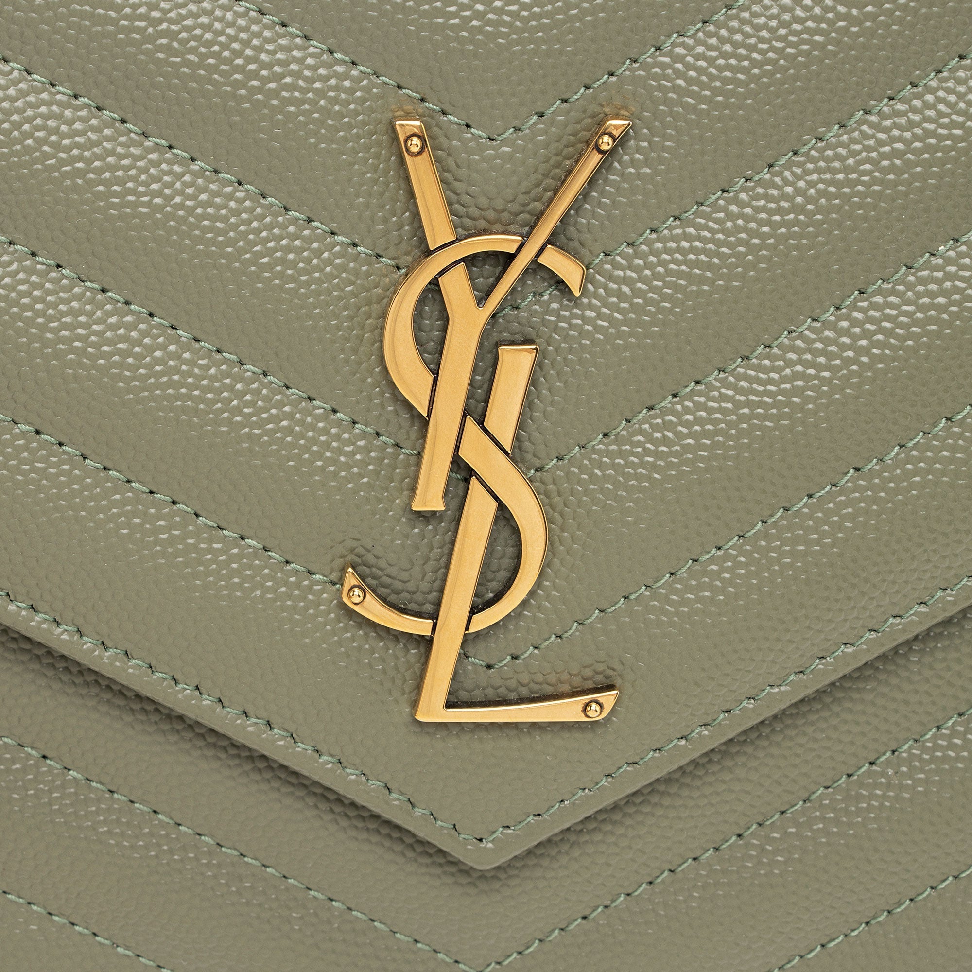 Saint Laurent Matelasse Grain de Poudre Monogram Envelope Pouch (SHF-H63Wlo)