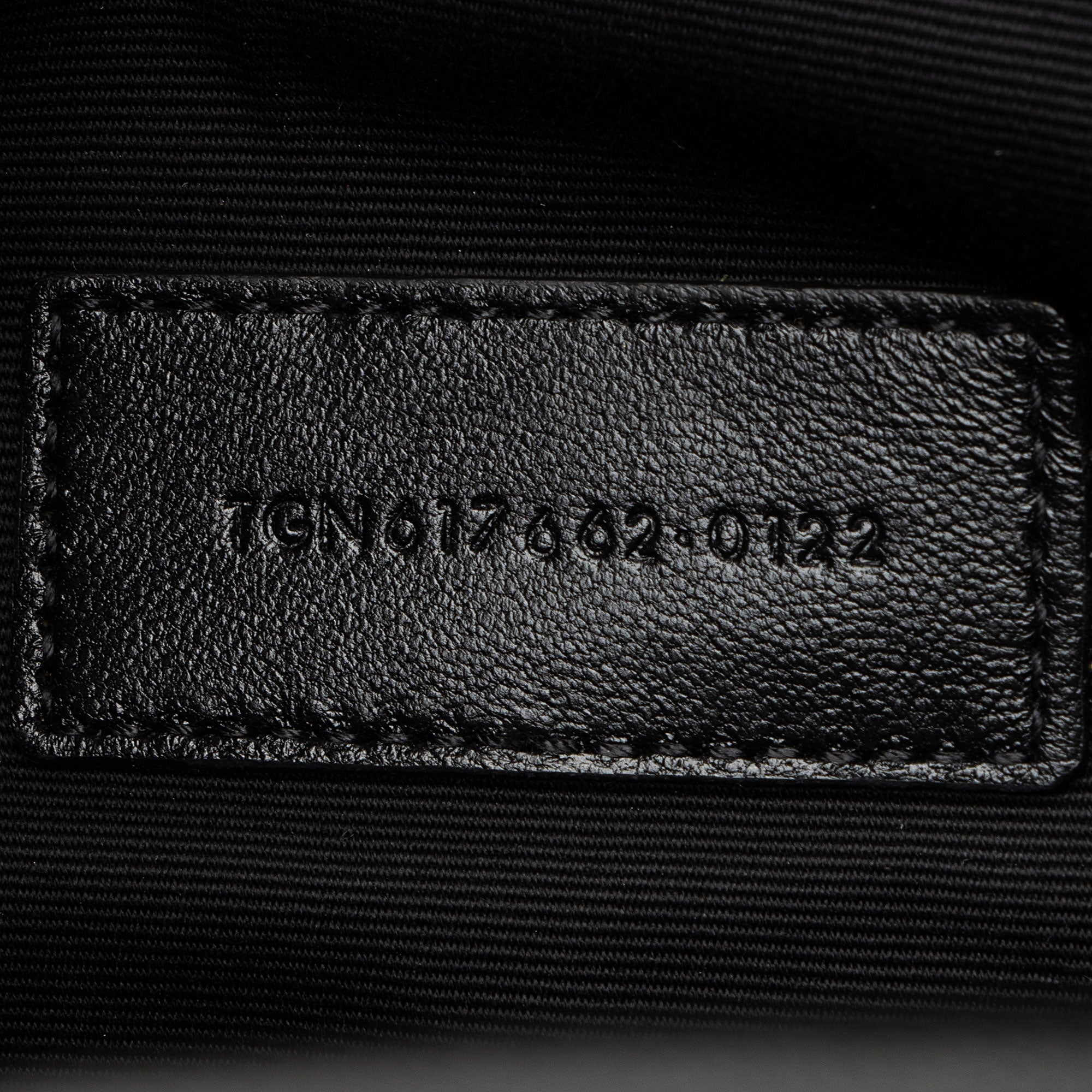 Saint Laurent Matelasse Grain de Poudre Monogram Envelope Pouch (SHF-eQugwj)